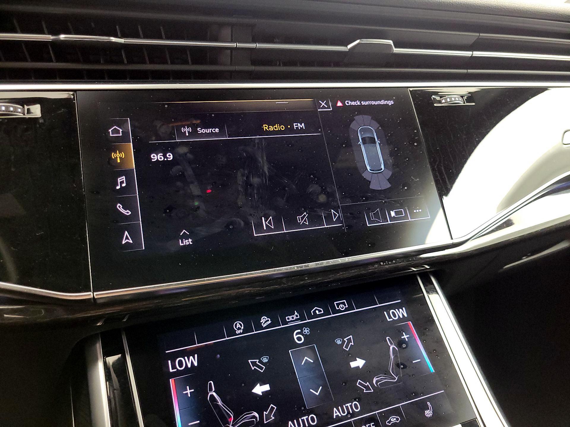 Thumbnail: 2020 Audi Q7 - 16