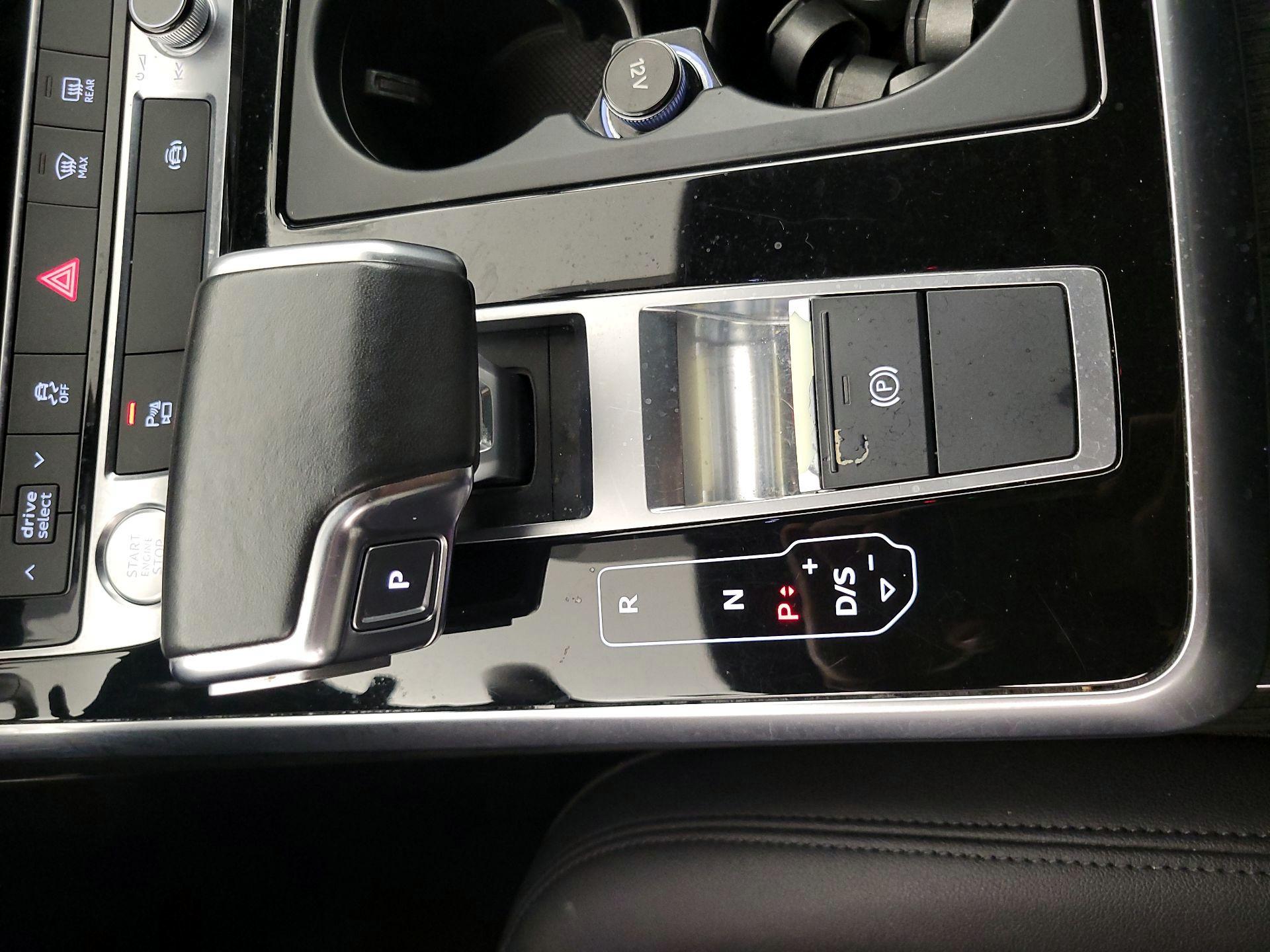 Thumbnail: 2020 Audi Q7 - 18