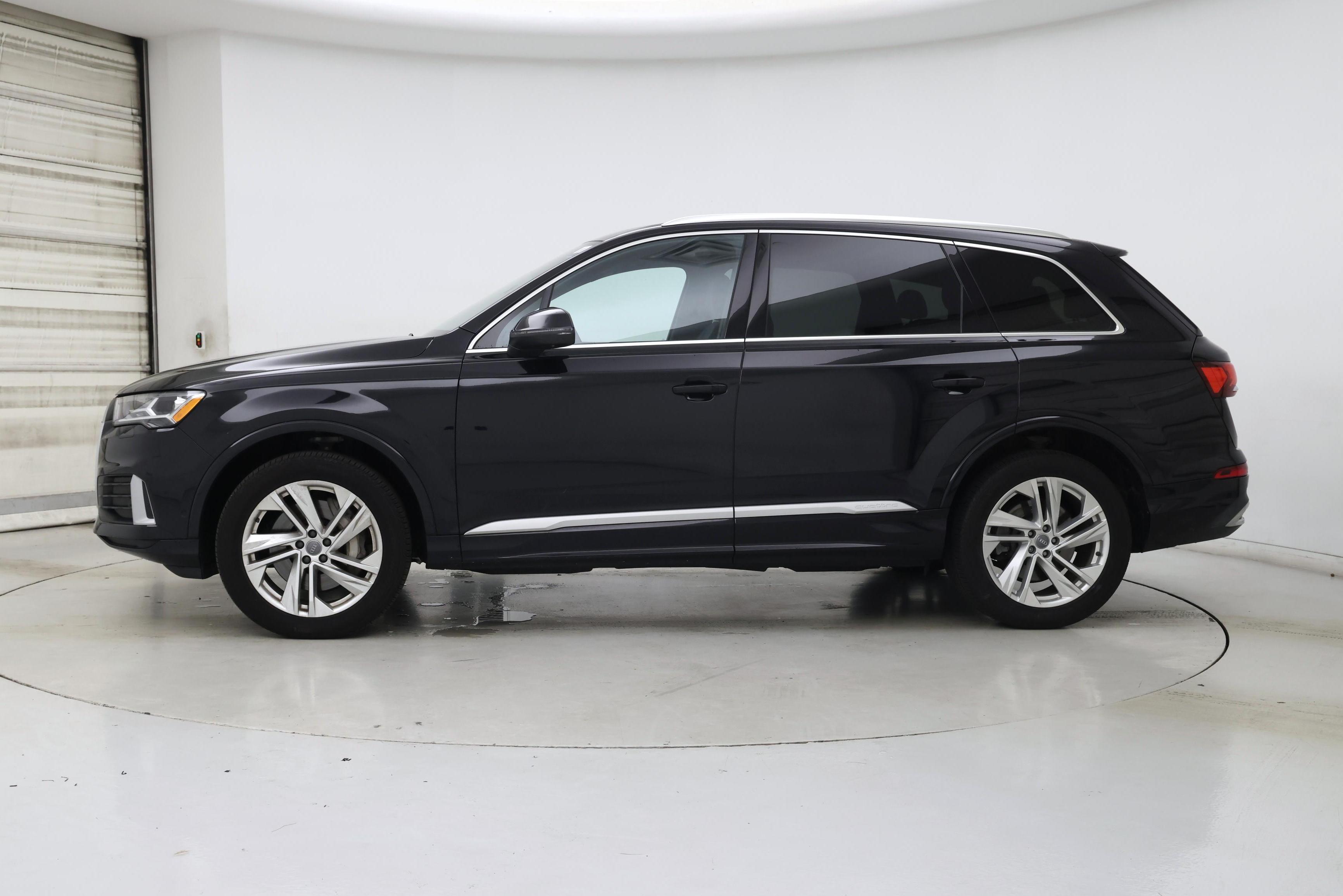 Thumbnail: 2020 Audi Q7 - 3