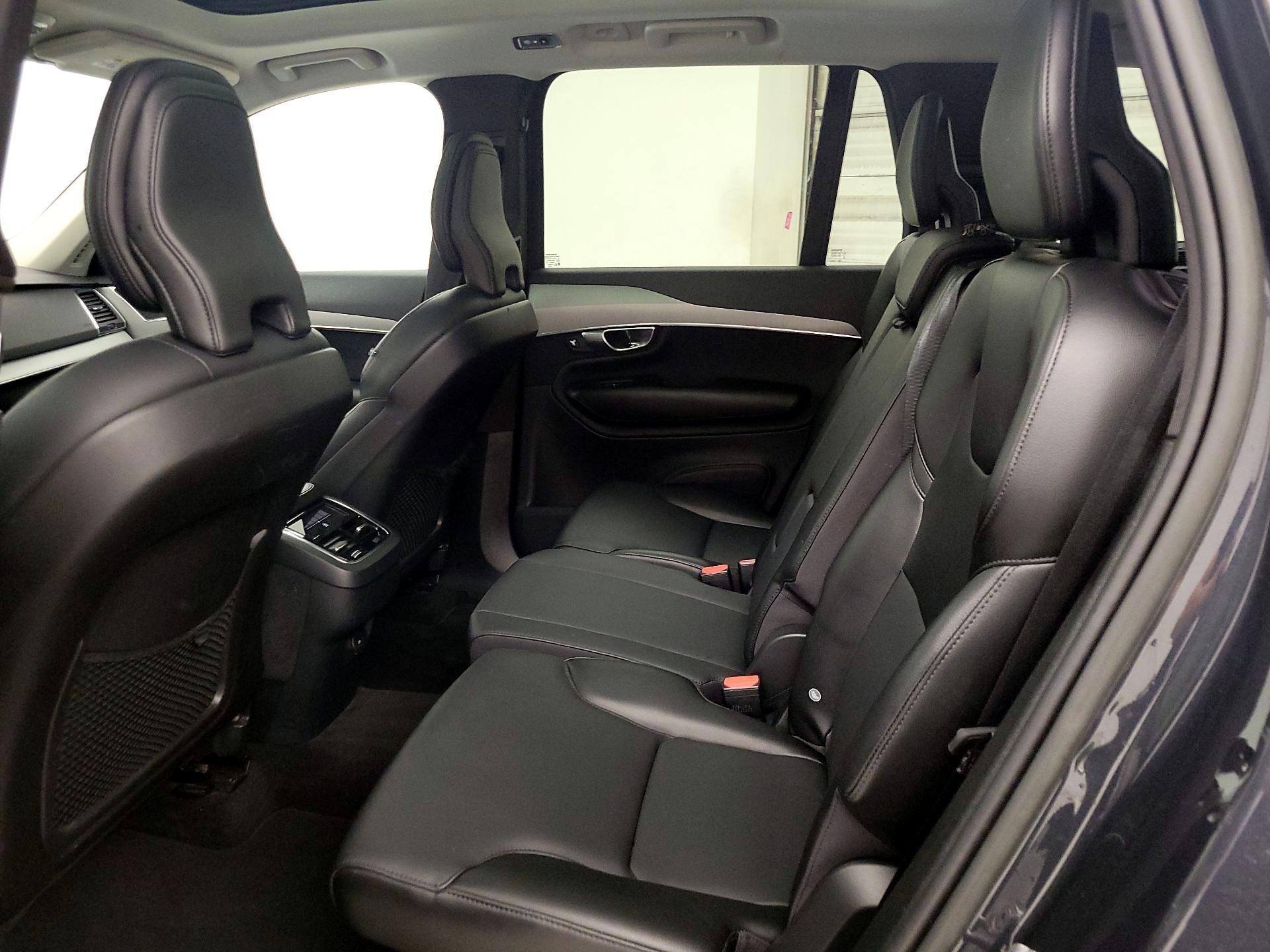 Thumbnail: 2022 Volvo XC90 - 20