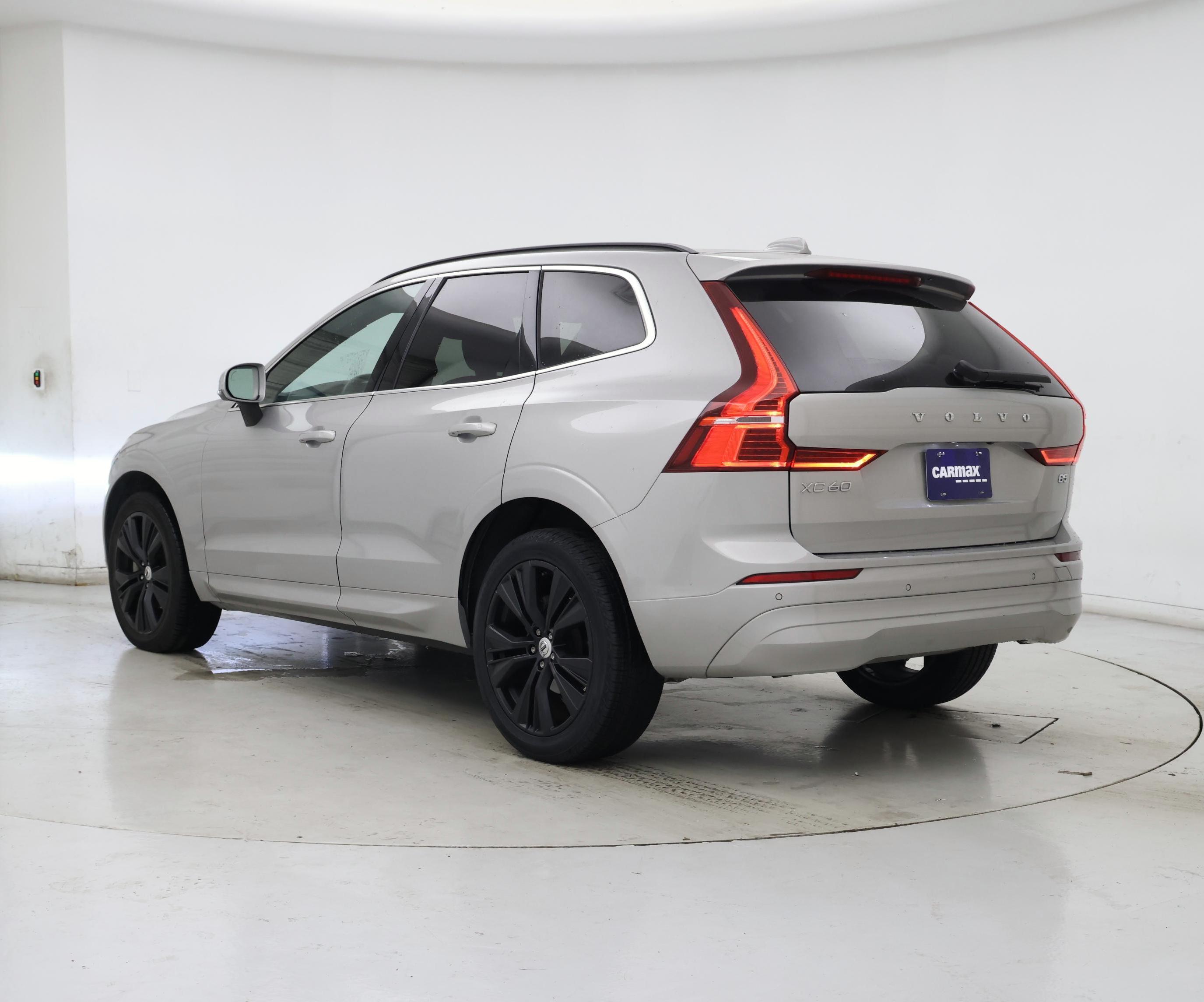 Thumbnail: 2022 Volvo XC60 - 2