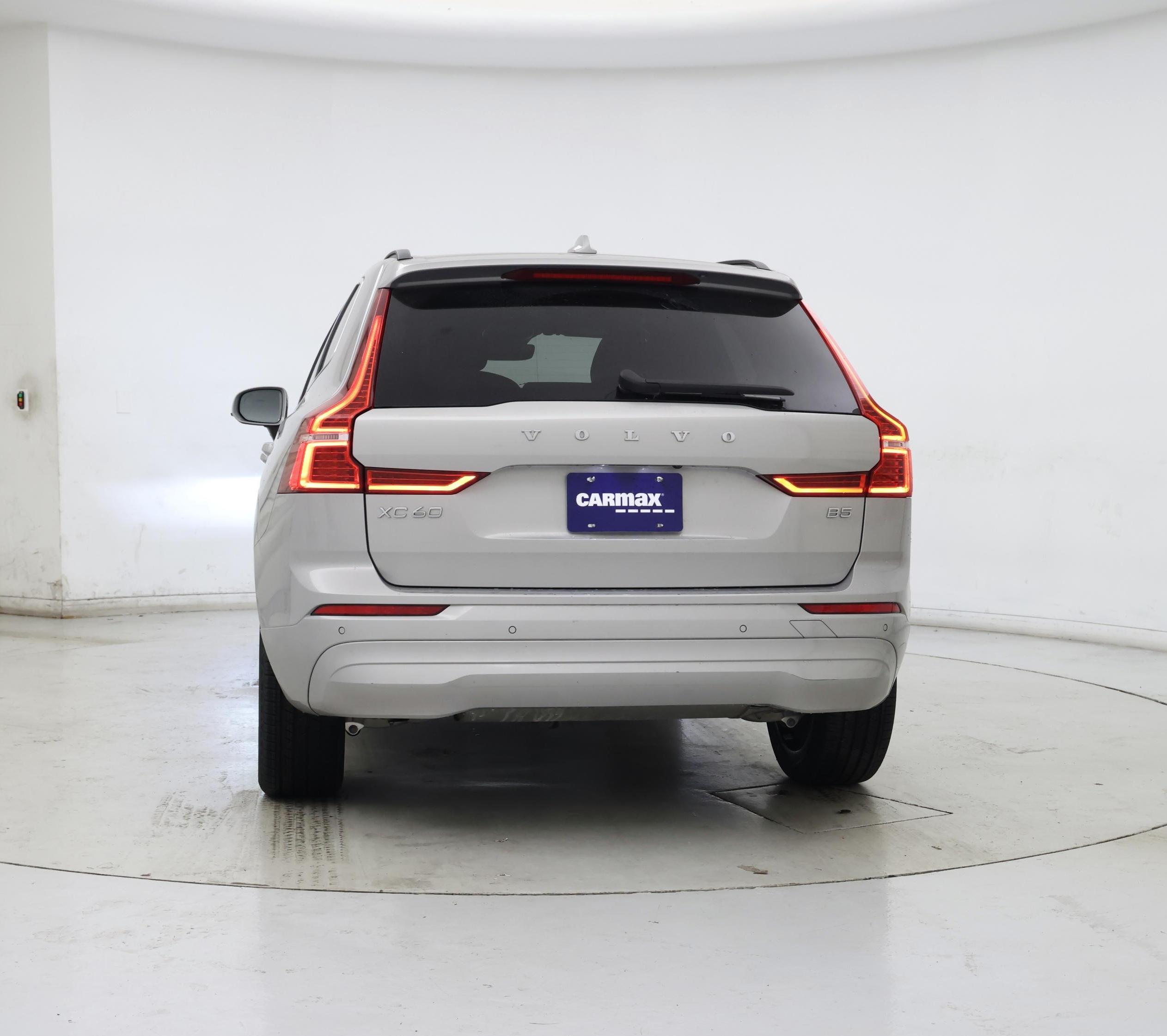 Thumbnail: 2022 Volvo XC60 - 6