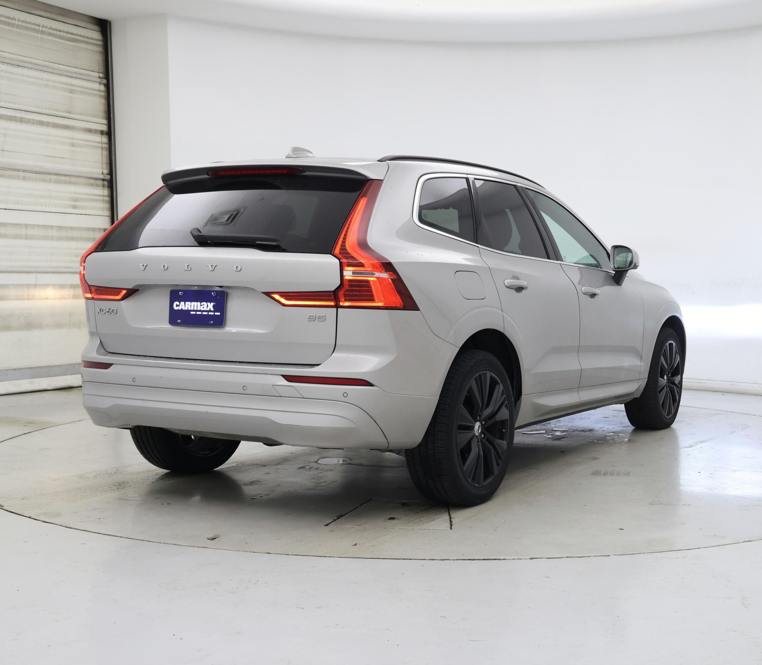 Thumbnail: 2022 Volvo XC60 - 8