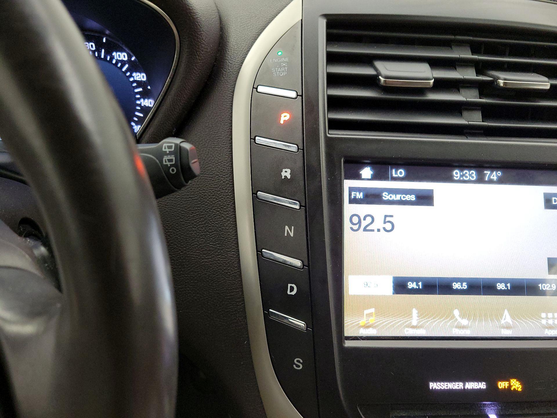 Thumbnail: 2019 Lincoln MKC - 18