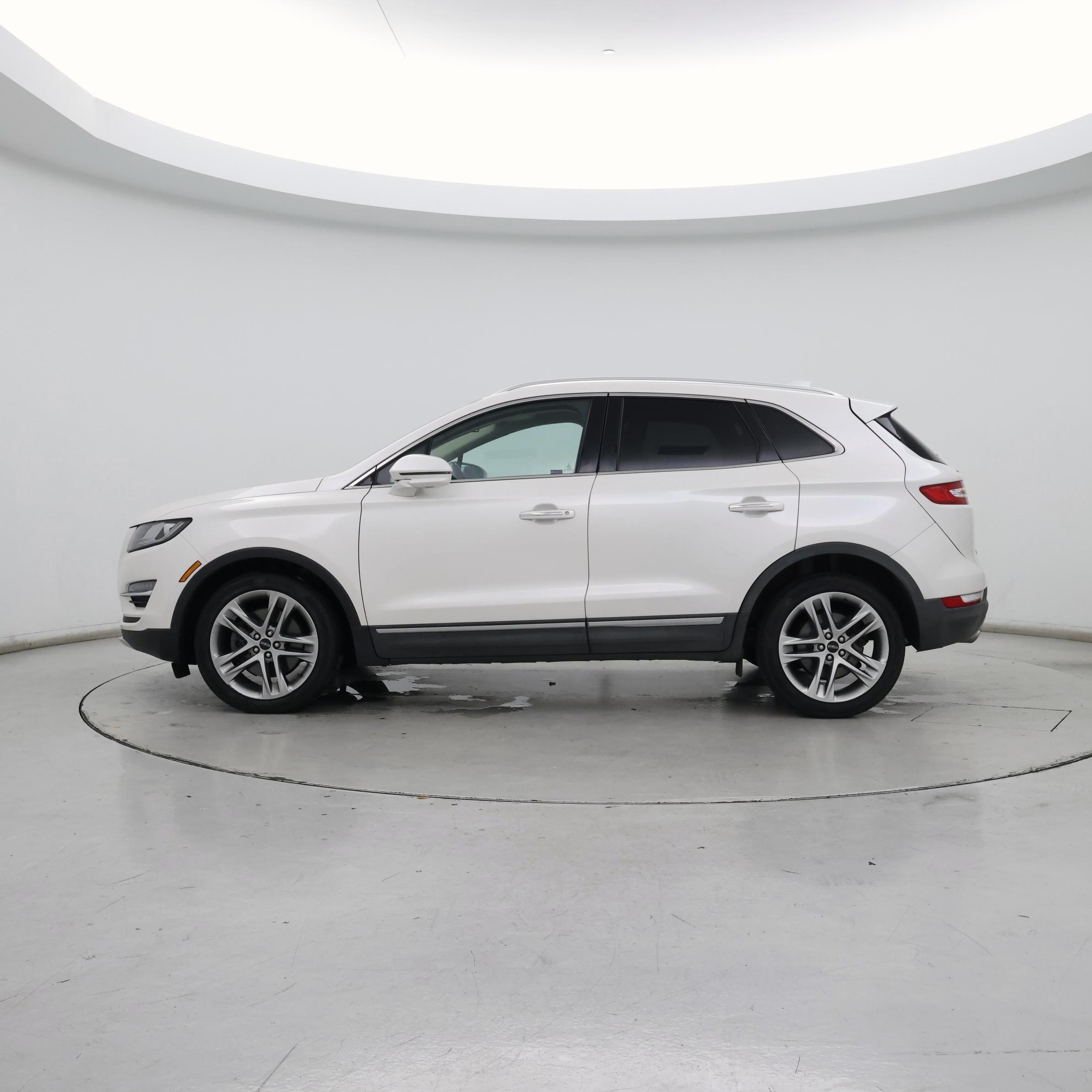 Thumbnail: 2019 Lincoln MKC - 3
