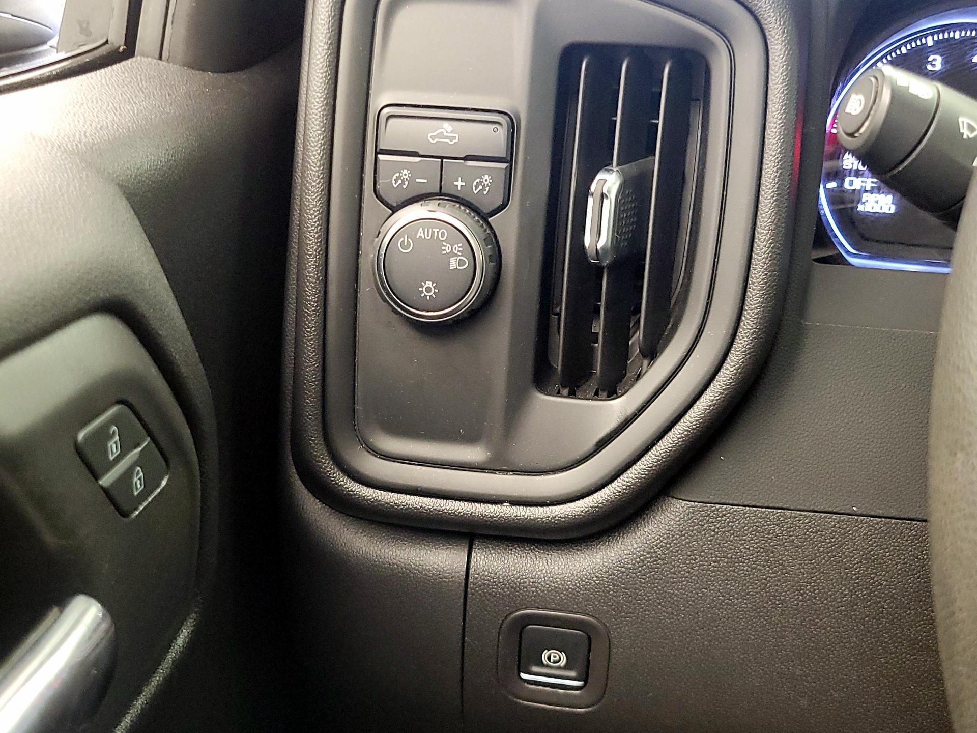 Thumbnail: 2024 Chevrolet Silverado 1500 - 13