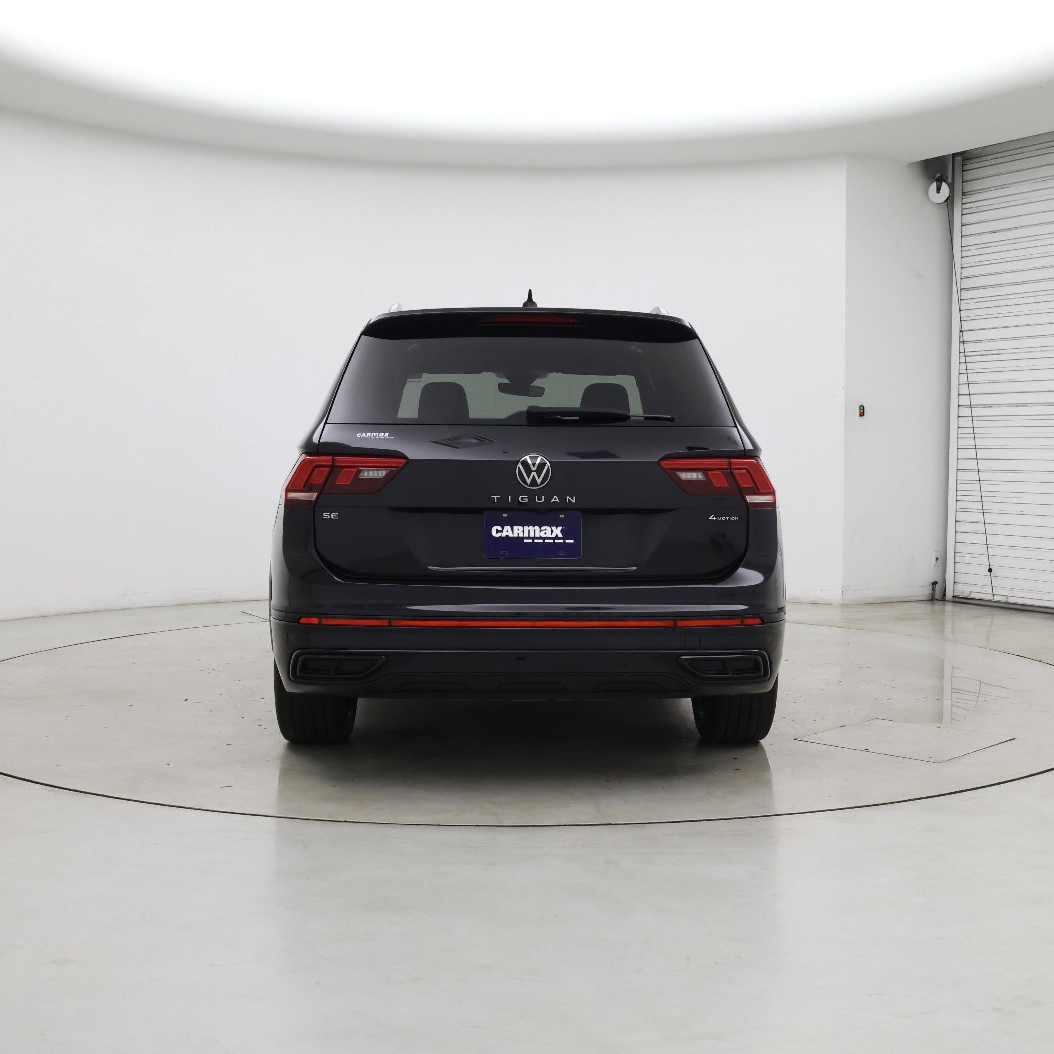 Thumbnail: 2023 Volkswagen Tiguan - 6