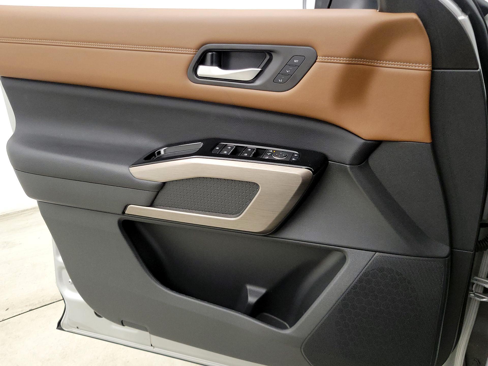 Thumbnail: 2024 Nissan Pathfinder - 12