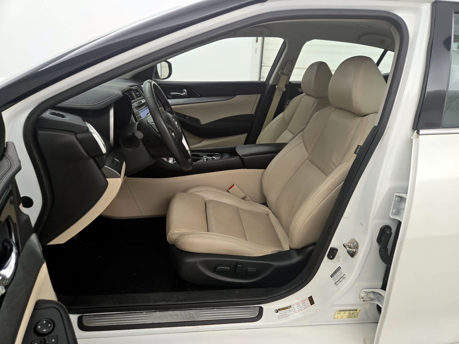 Thumbnail: 2016 Nissan Maxima - 11
