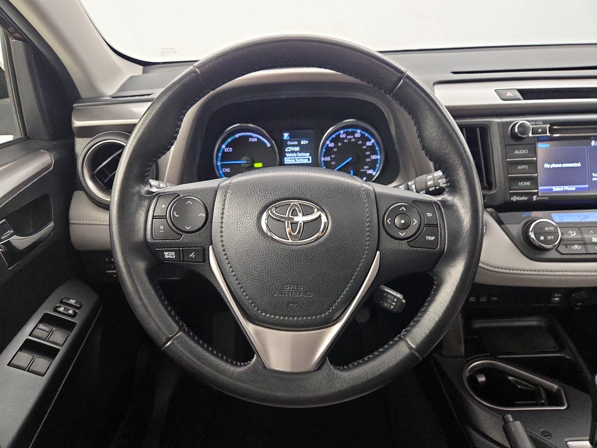 Thumbnail: 2016 Toyota RAV4 - 10