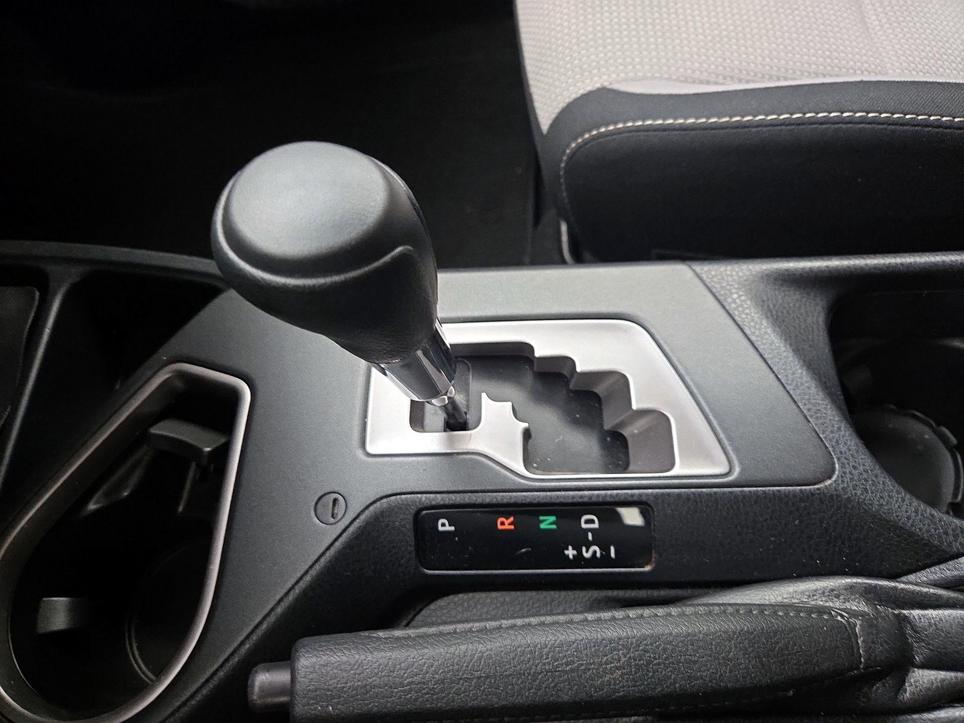 Thumbnail: 2016 Toyota RAV4 - 17