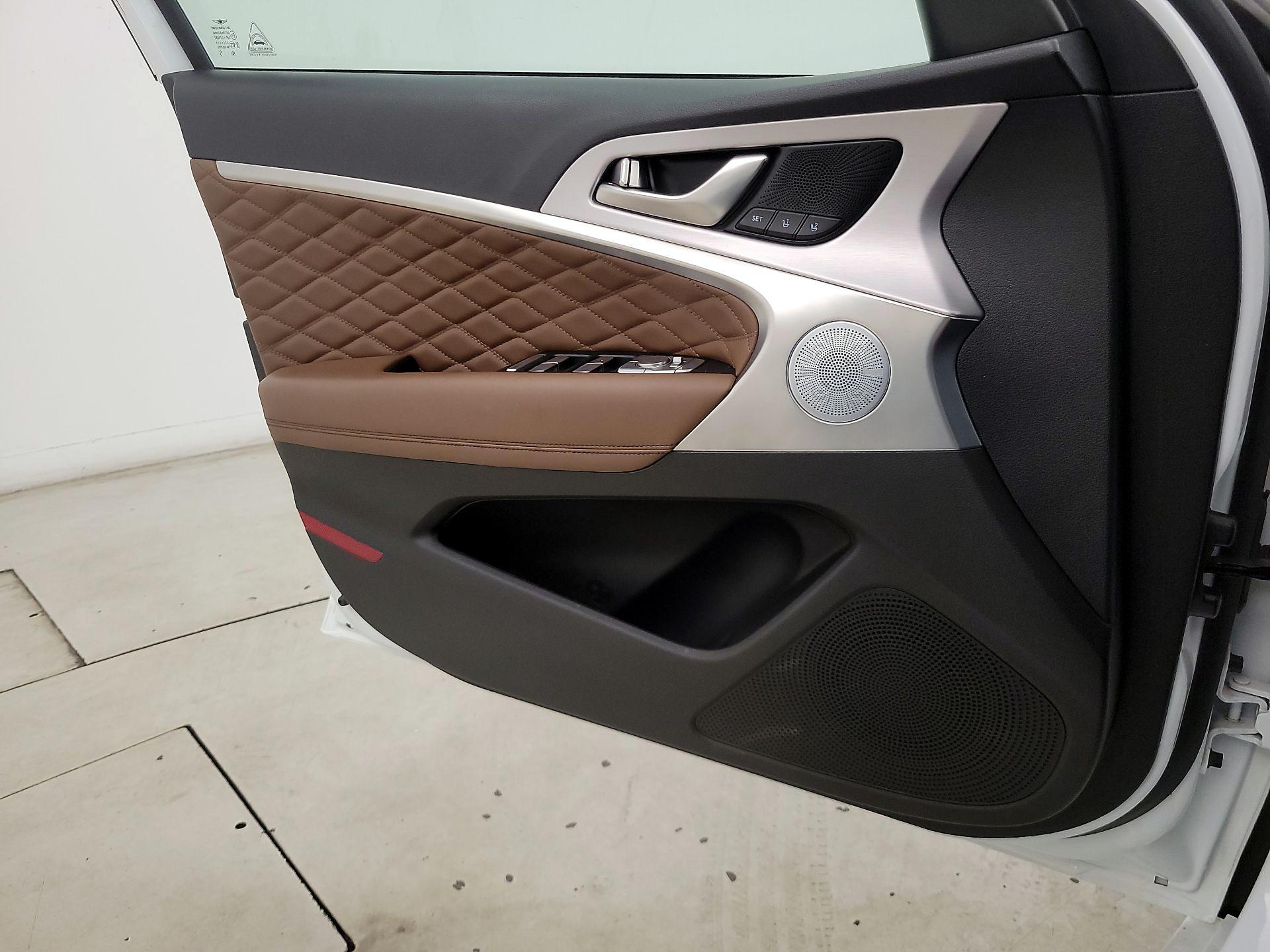 Thumbnail: 2021 Genesis G70 - 12