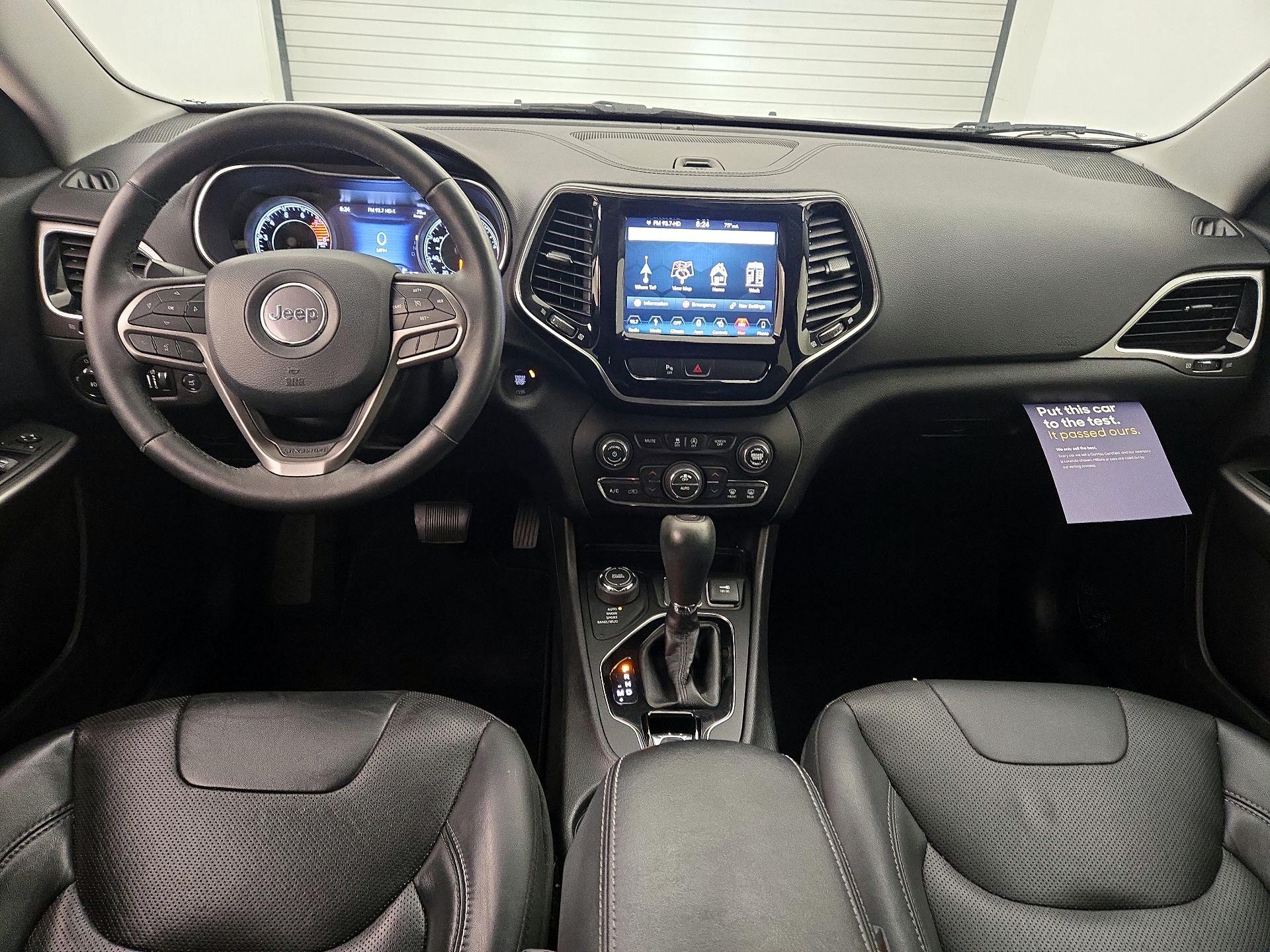 Thumbnail: 2019 Jeep Cherokee - 9