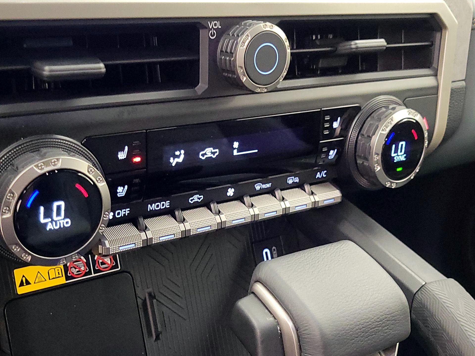 Thumbnail: 2025 Toyota Tacoma - 15