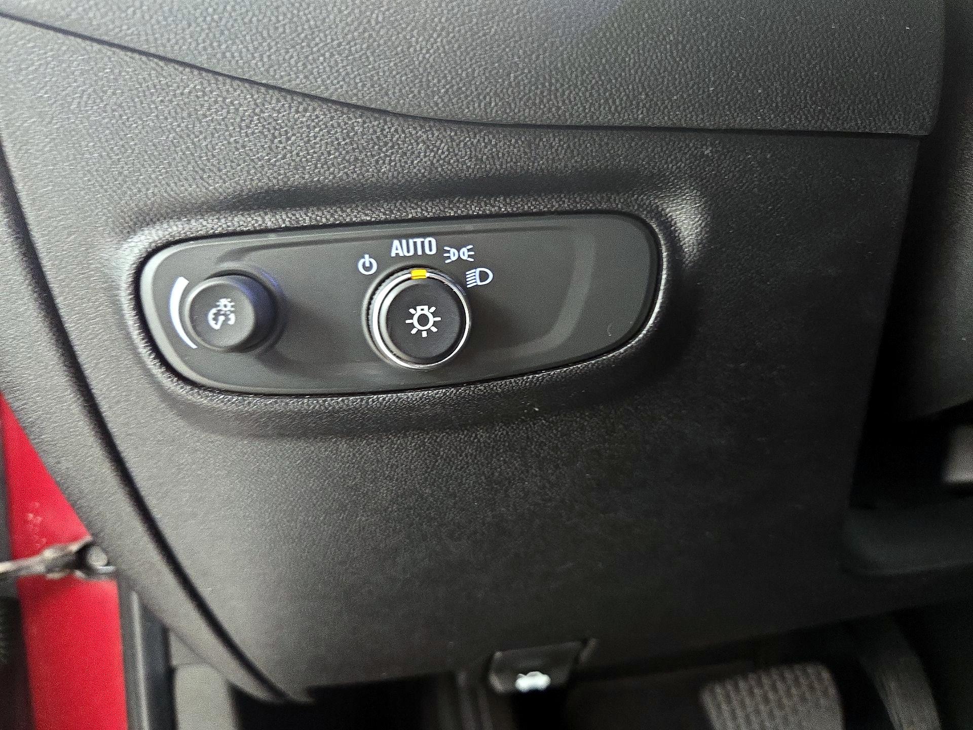 Thumbnail: 2019 Chevrolet Equinox - 13
