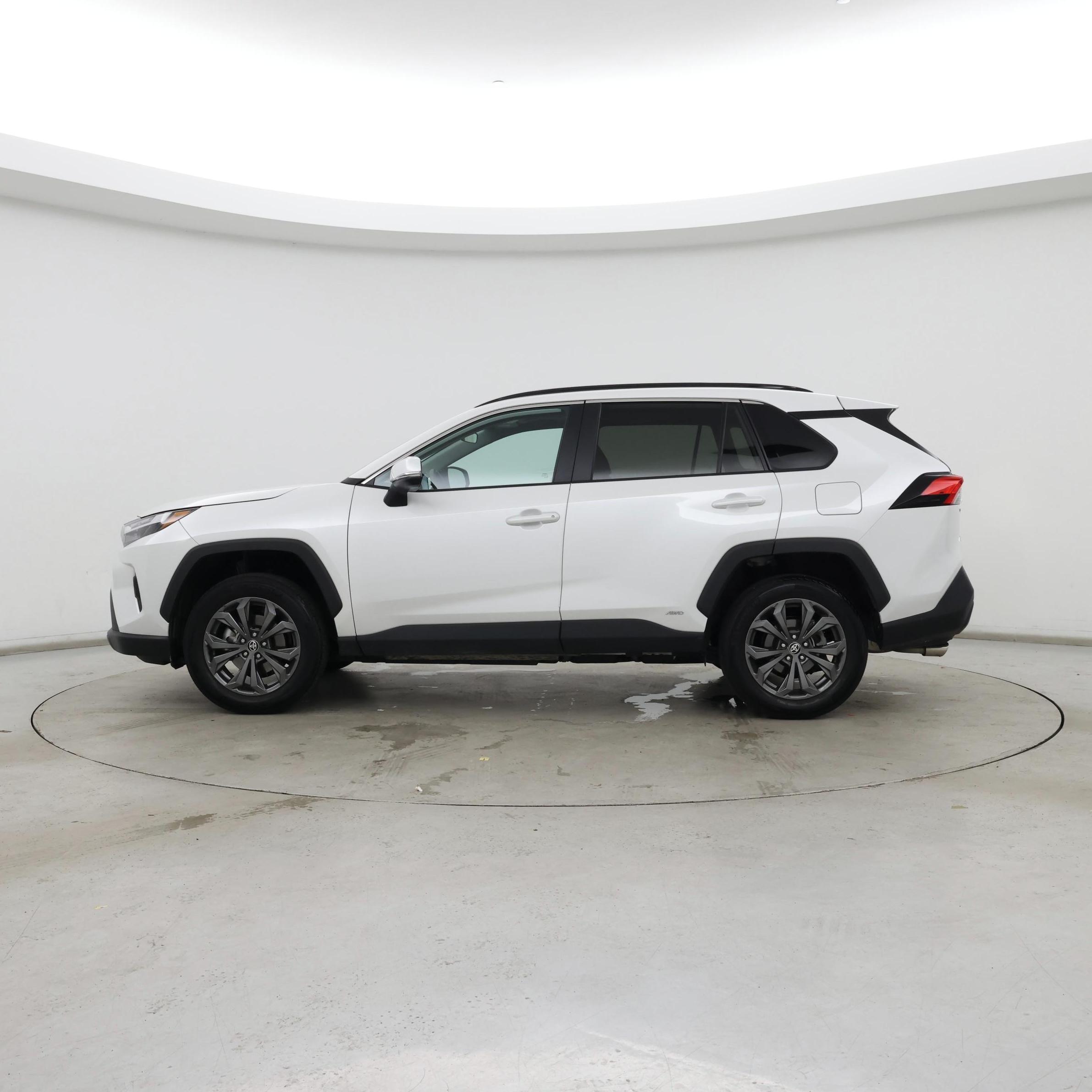 Thumbnail: 2024 Toyota RAV4 - 3