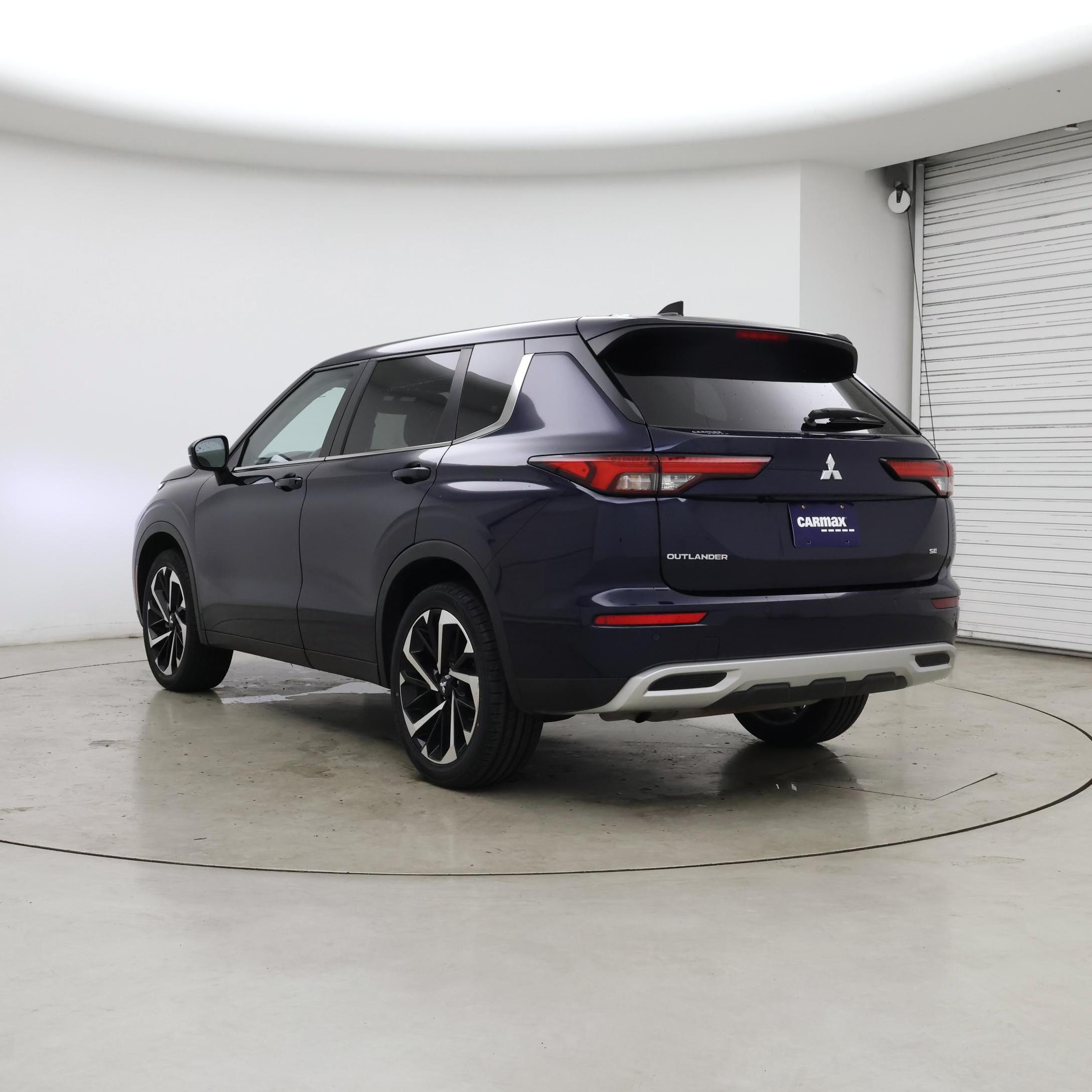 Thumbnail: 2024 Mitsubishi Outlander - 2