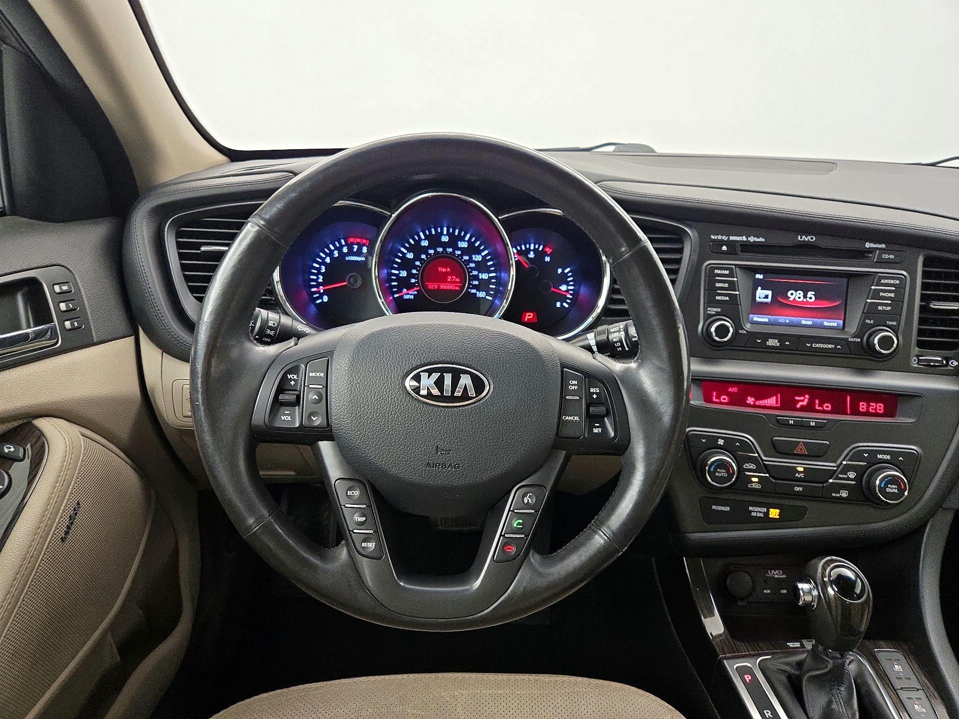 Thumbnail: 2013 Kia Optima - 10