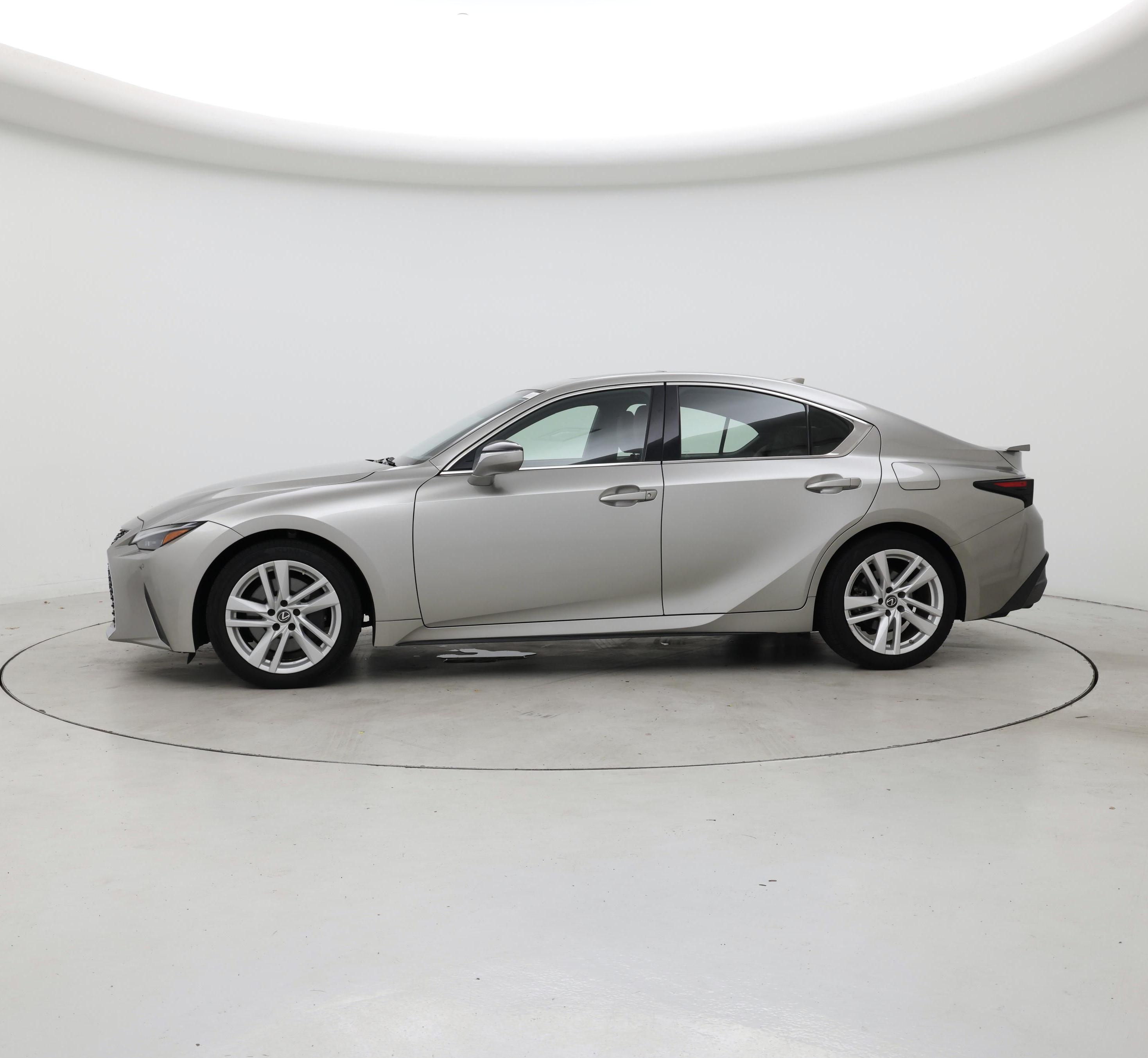 Thumbnail: 2021 Lexus IS - 3