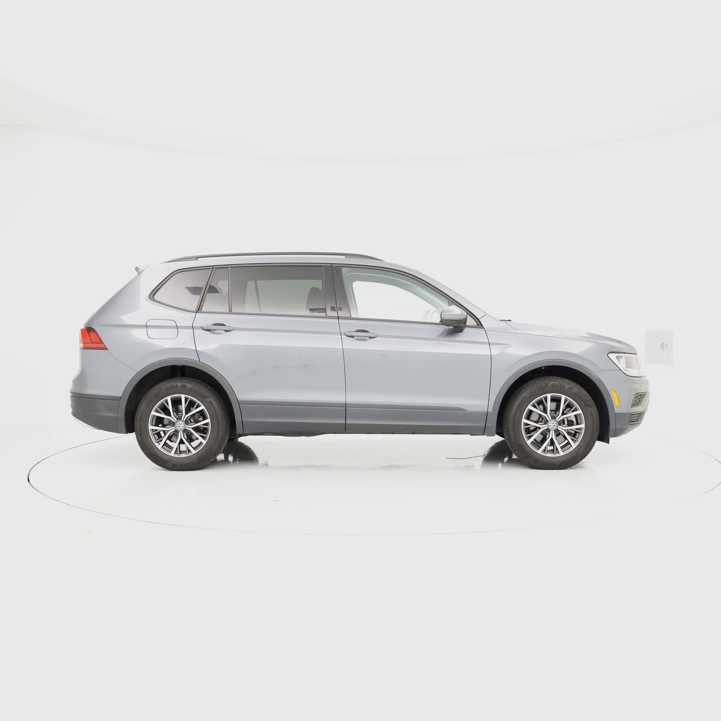 Thumbnail: 2021 Volkswagen Tiguan - 7