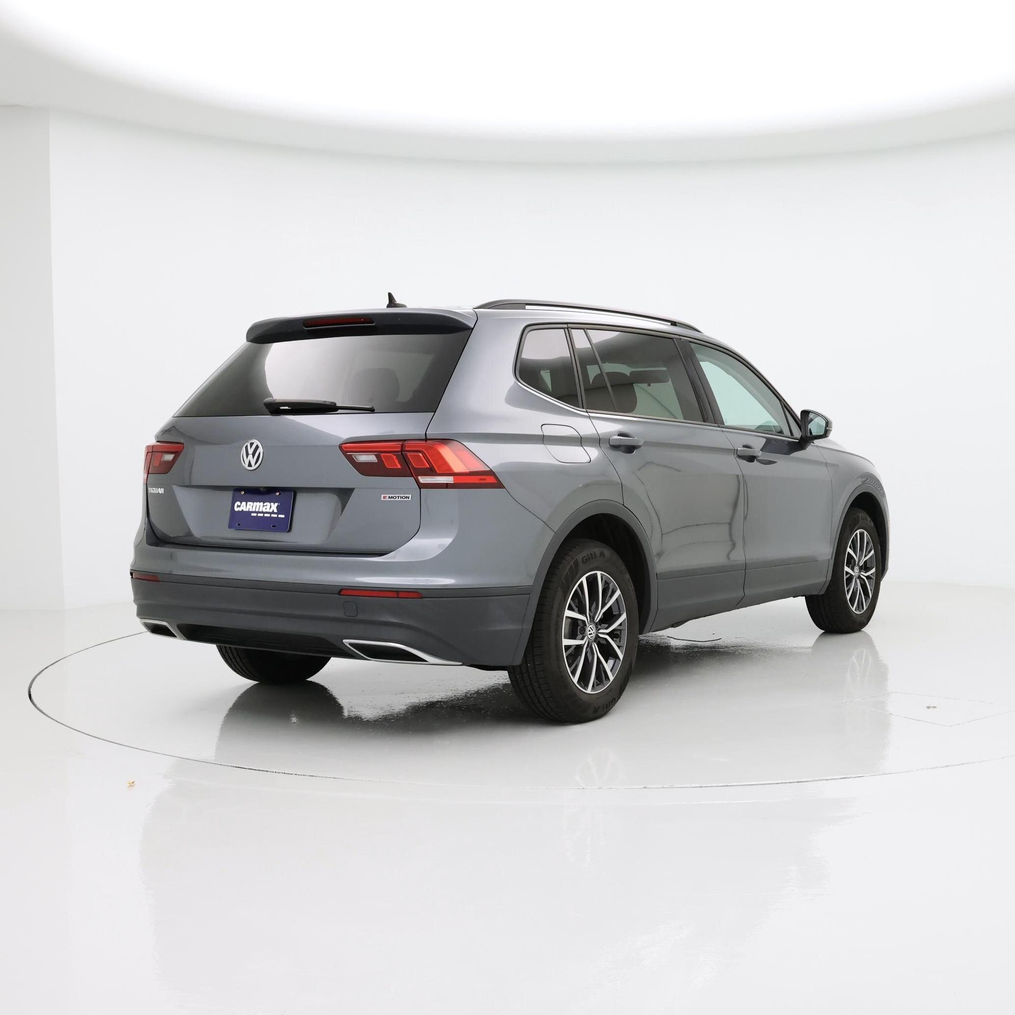 Thumbnail: 2021 Volkswagen Tiguan - 8