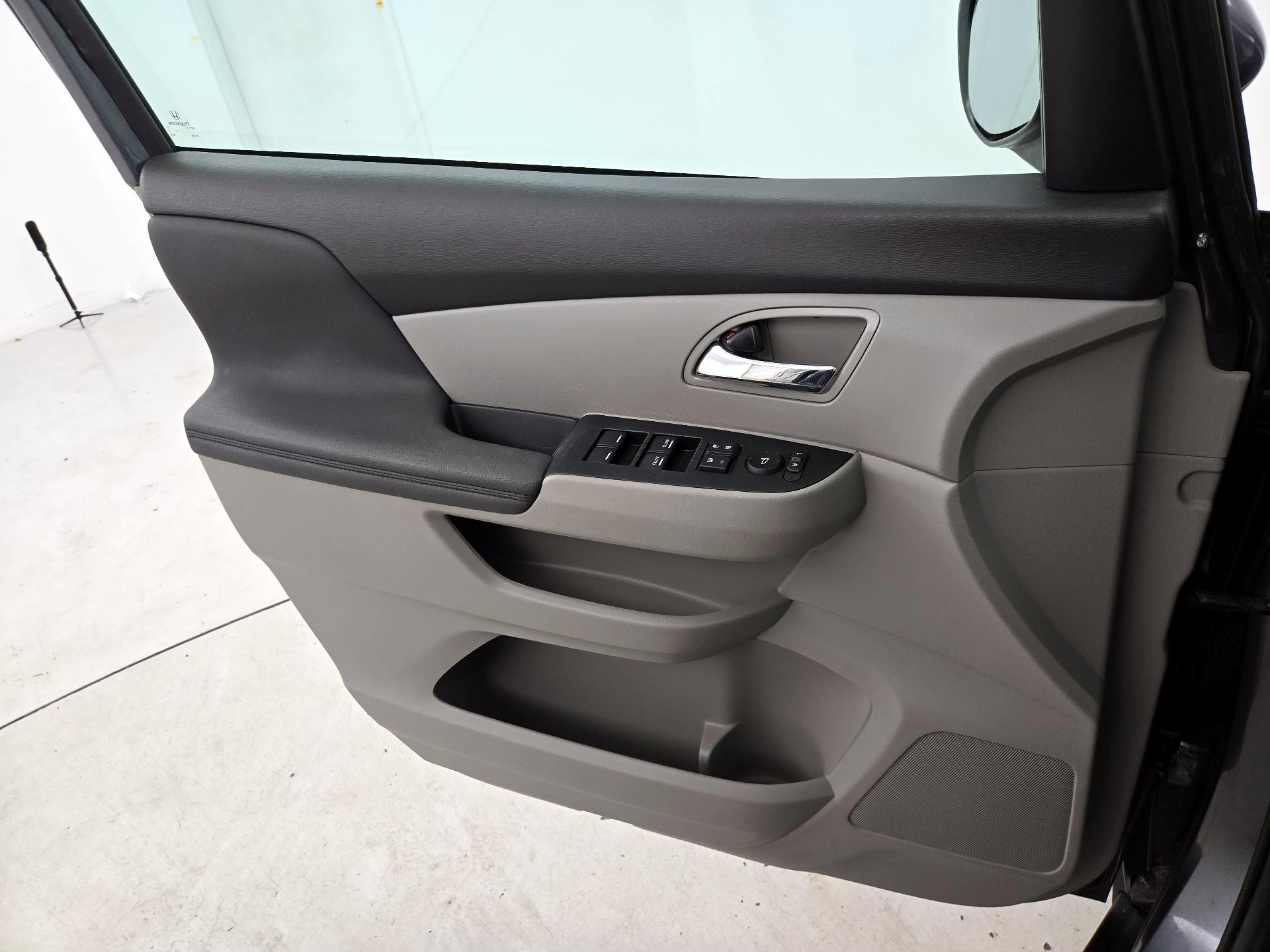 Thumbnail: 2014 Honda Odyssey - 12