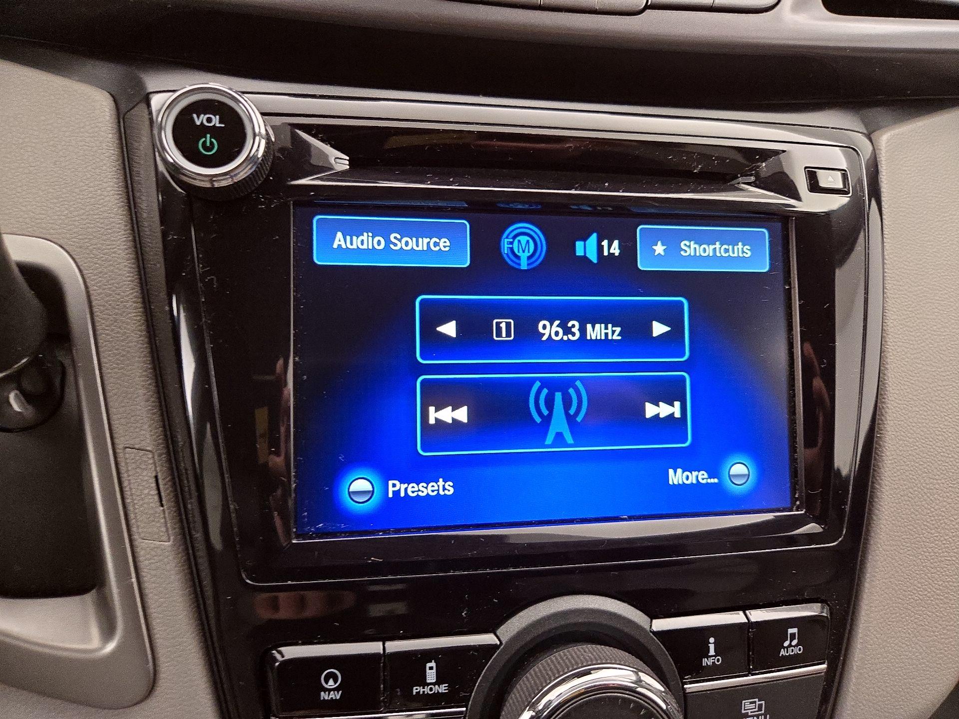Thumbnail: 2014 Honda Odyssey - 16