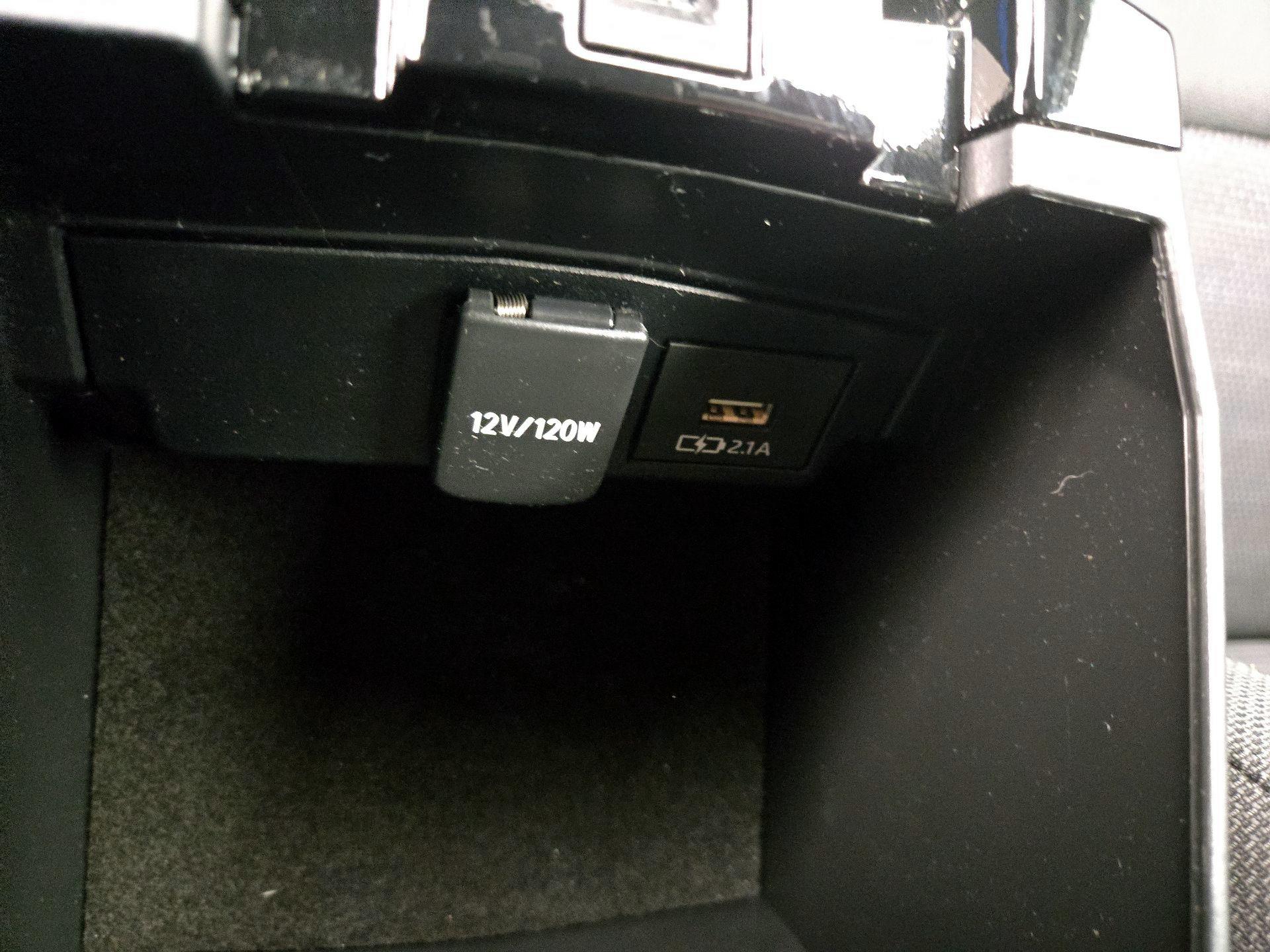 Thumbnail: 2021 Toyota Corolla - 18