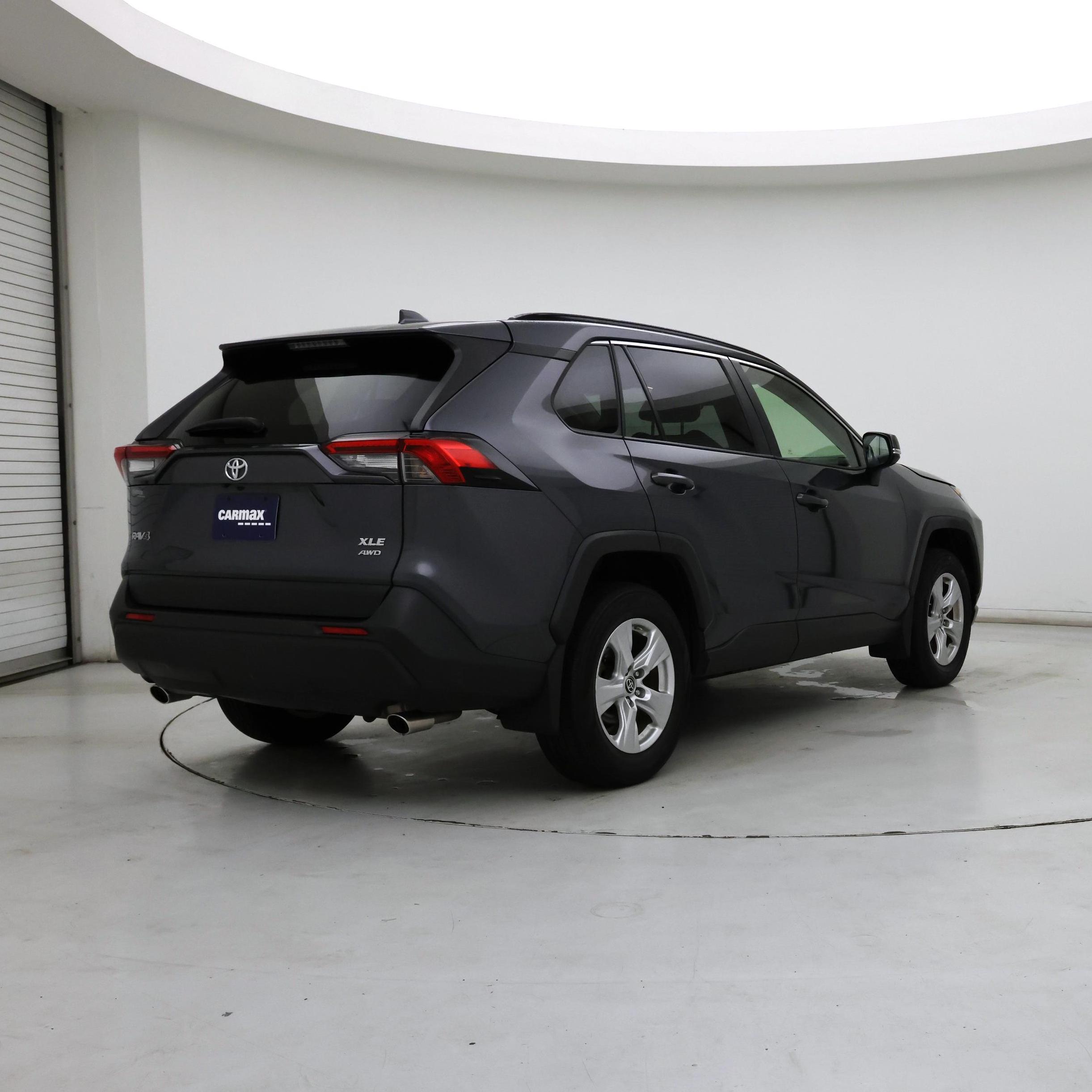 Thumbnail: 2019 Toyota RAV4 - 8