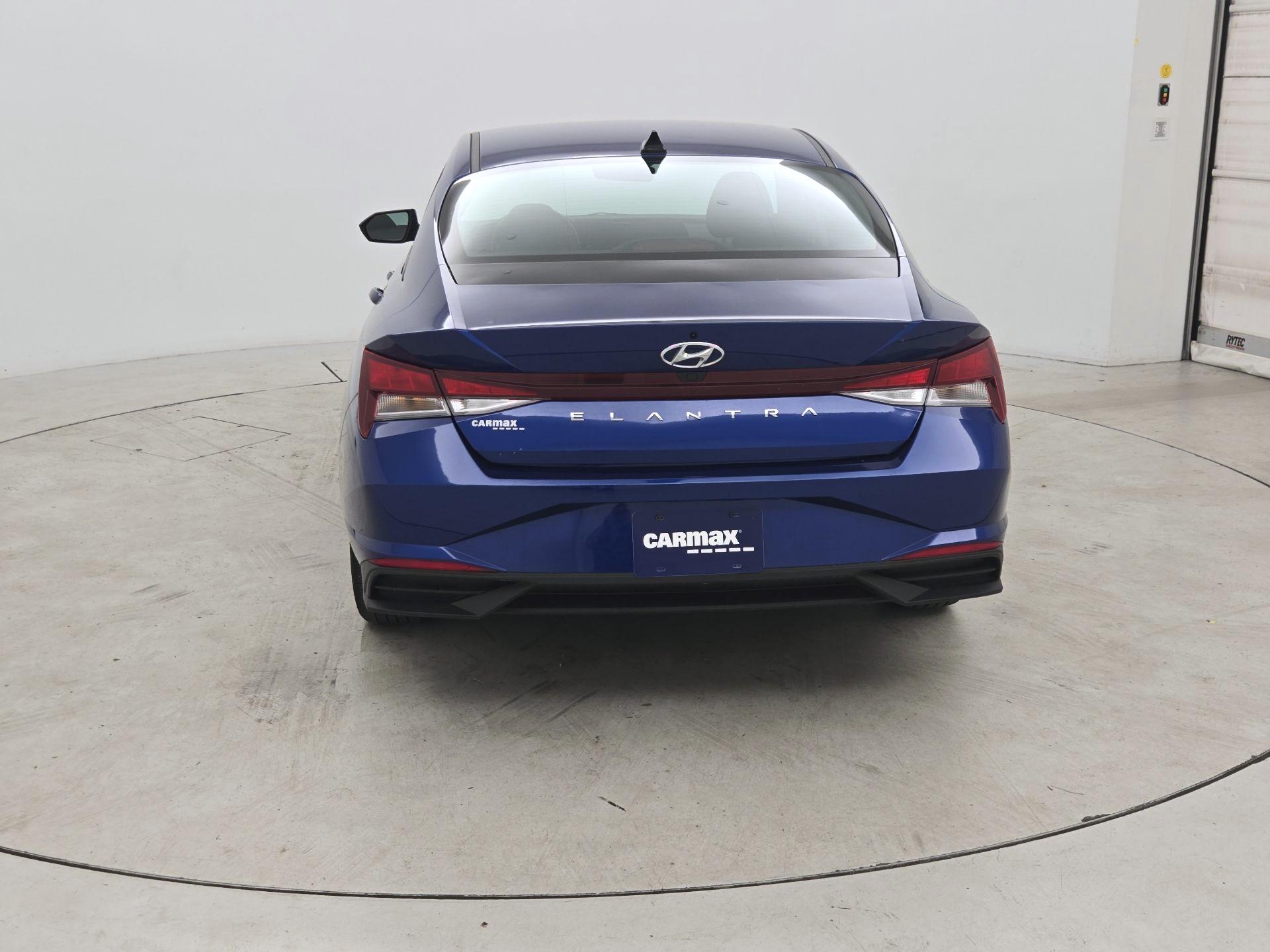 Thumbnail: 2023 Hyundai Elantra - 6