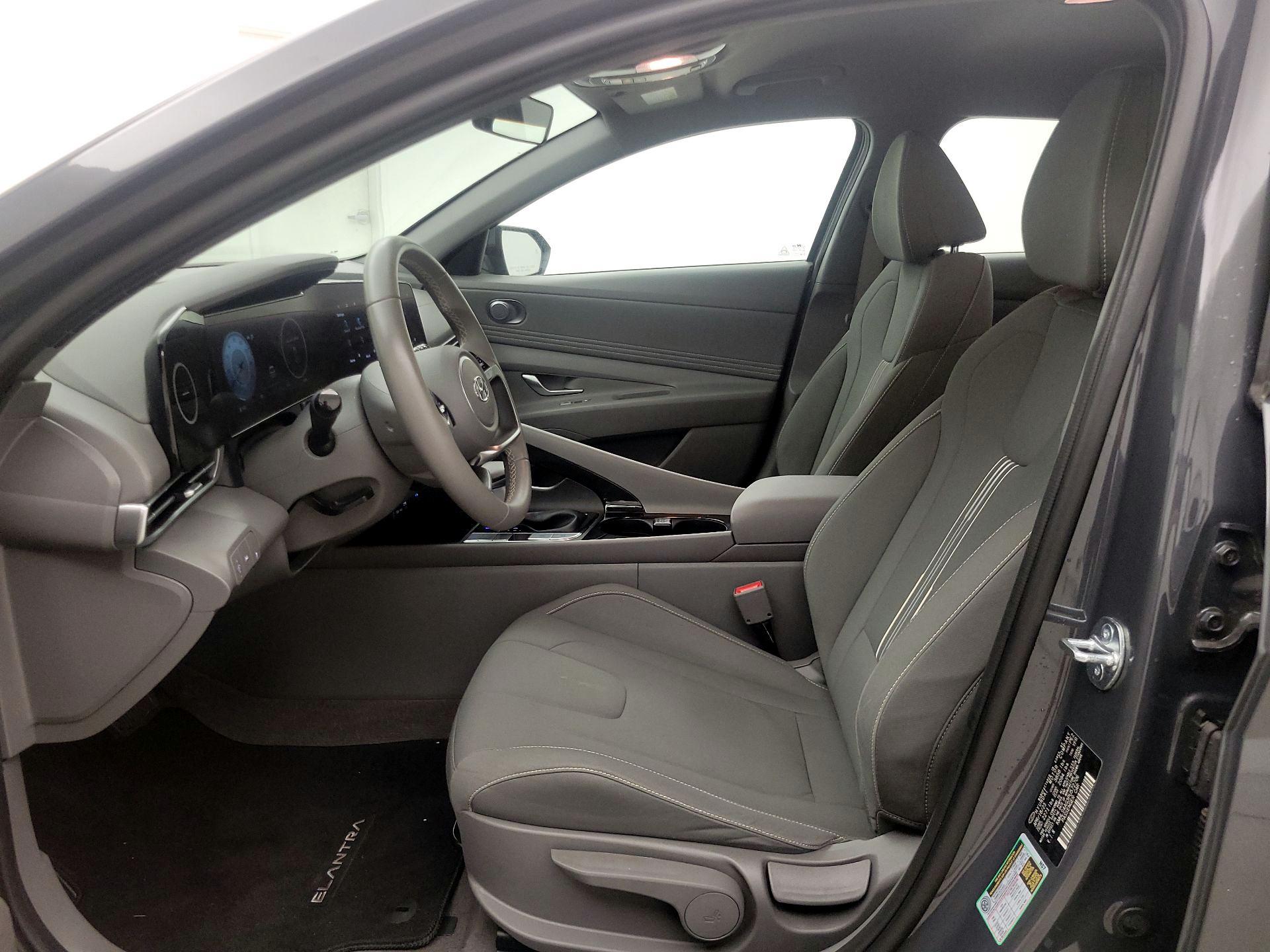 Thumbnail: 2023 Hyundai Elantra - 11