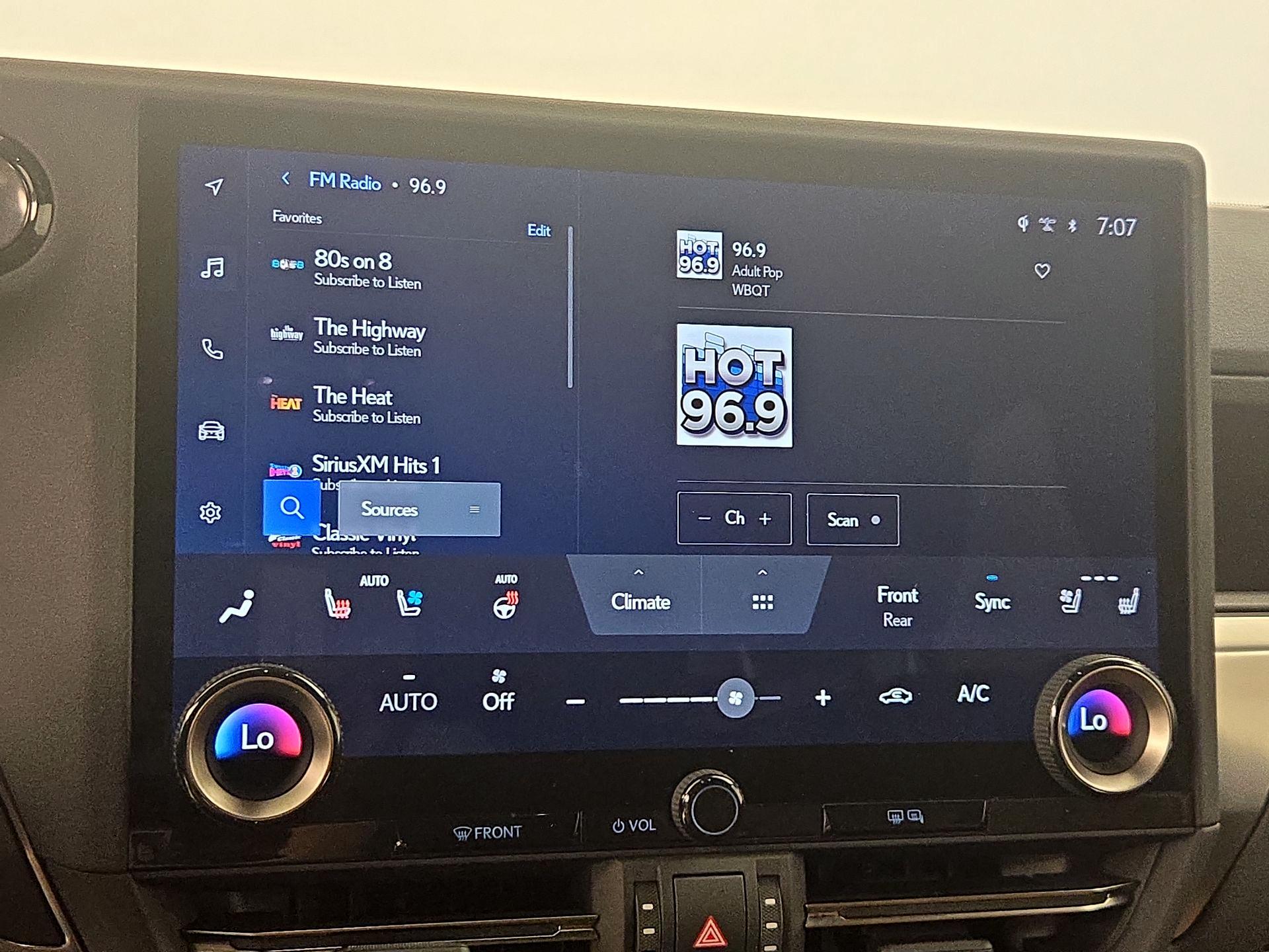 Thumbnail: 2024 Lexus GX - 15