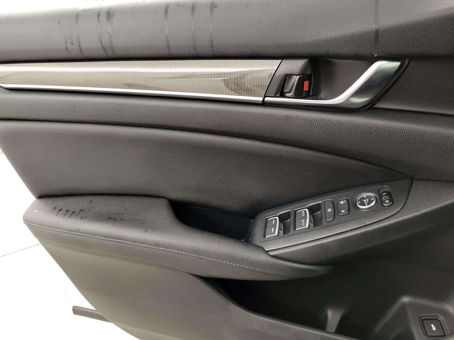 Thumbnail: 2019 Honda Accord - 12