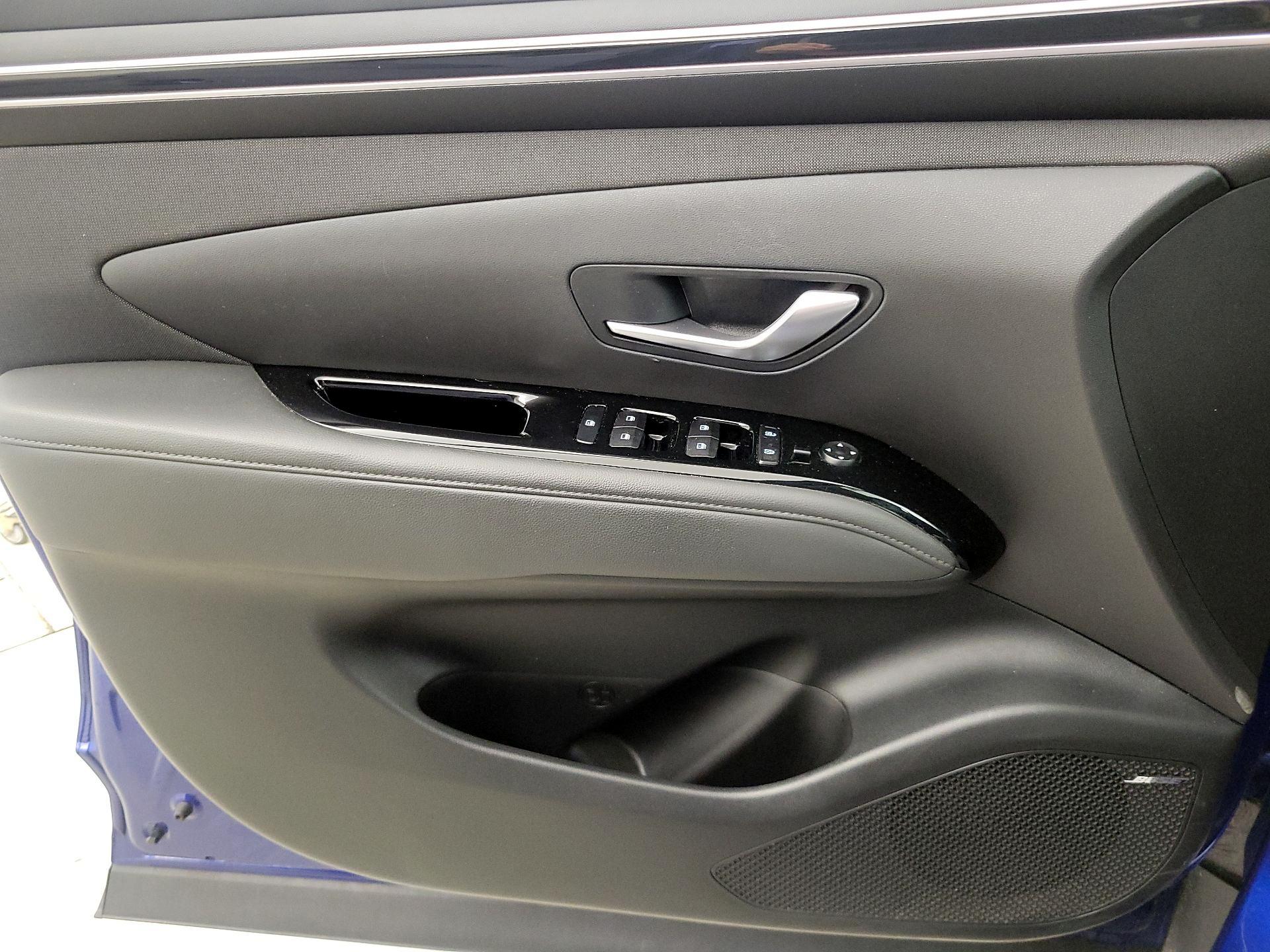 Thumbnail: 2022 Hyundai Tucson - 12