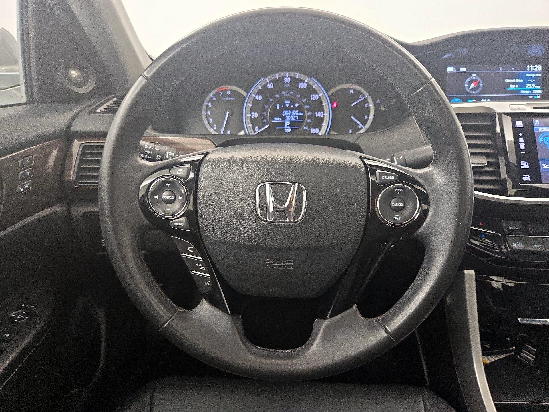 Thumbnail: 2017 Honda Accord - 10