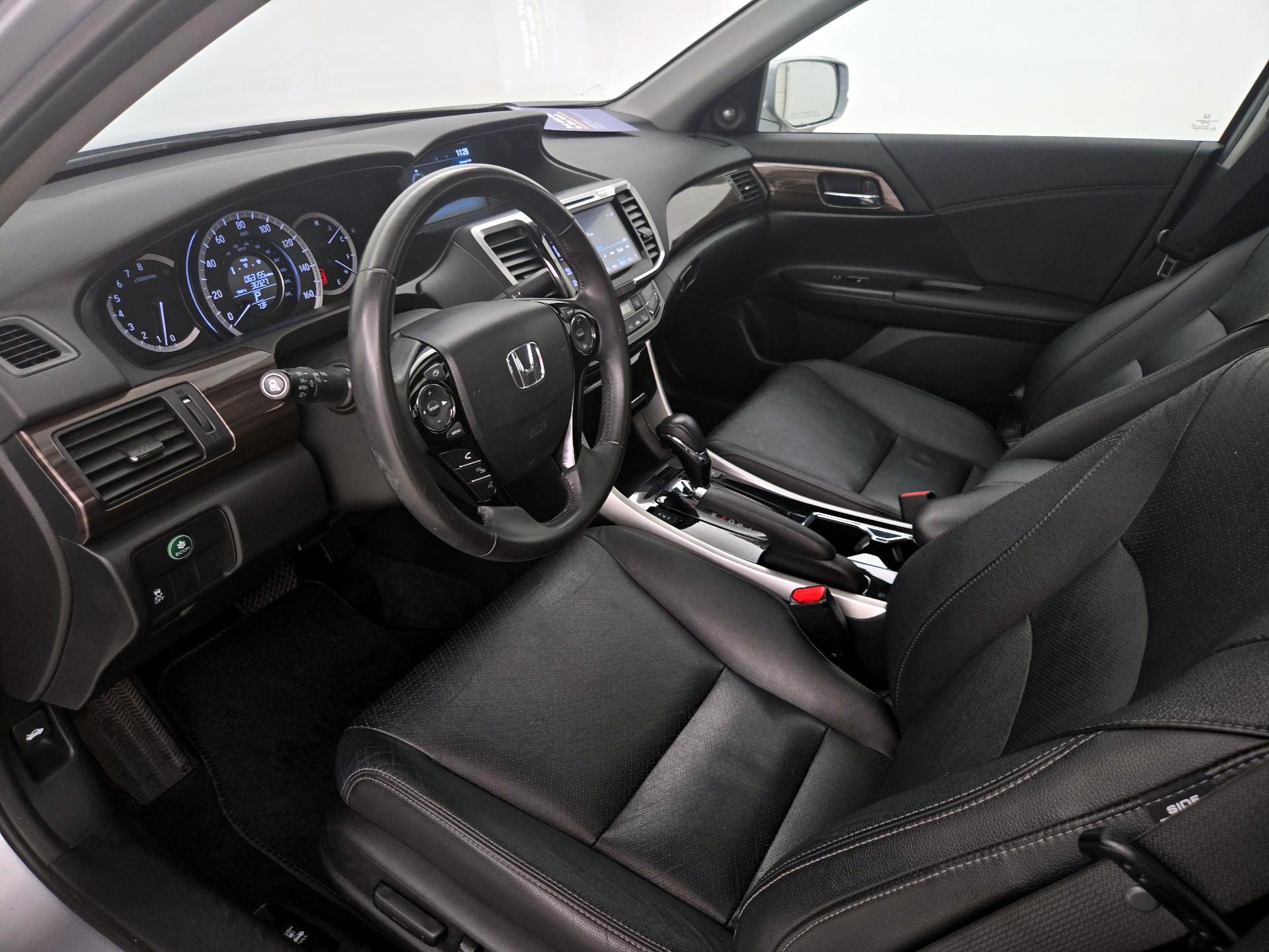 Thumbnail: 2017 Honda Accord - 11