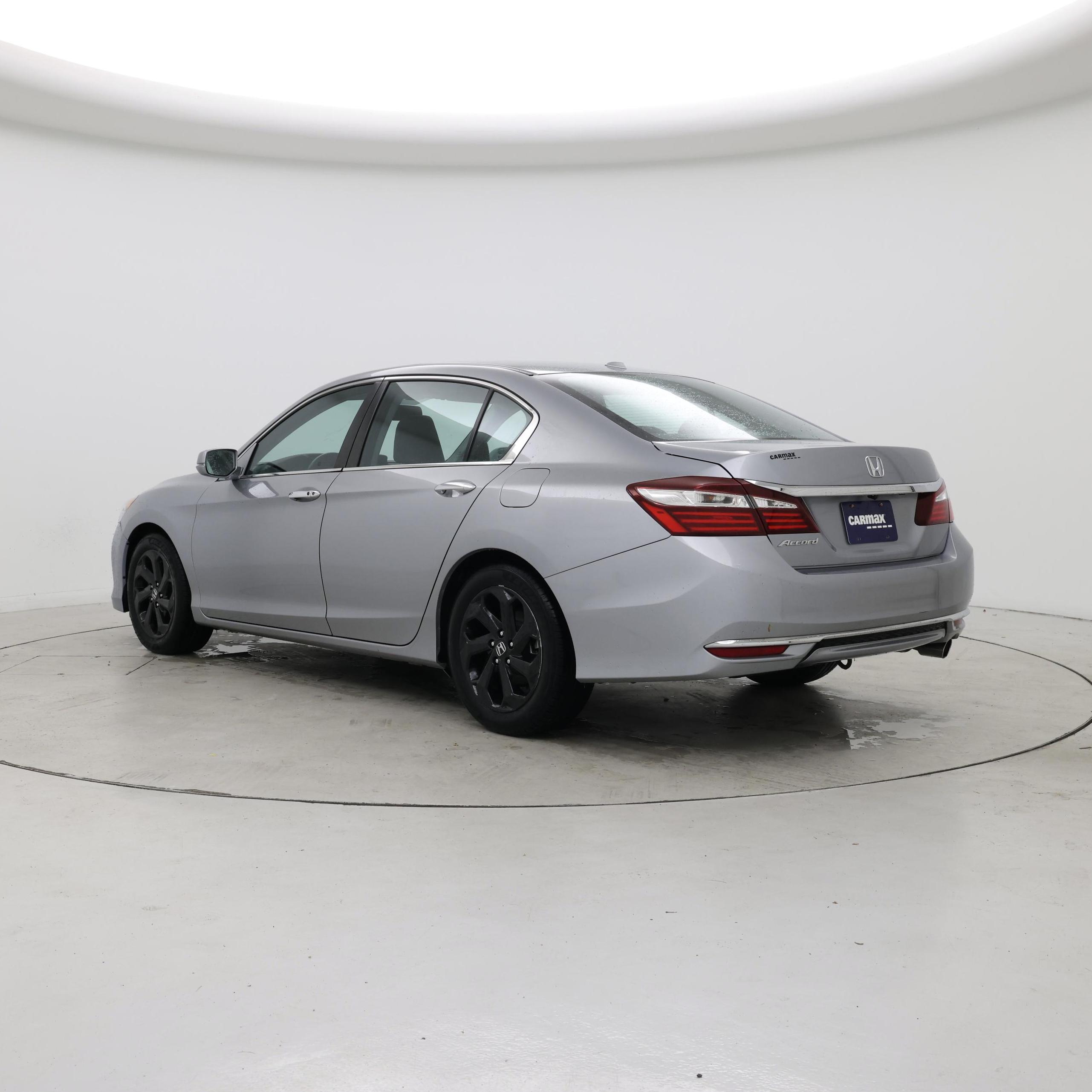 Thumbnail: 2017 Honda Accord - 2