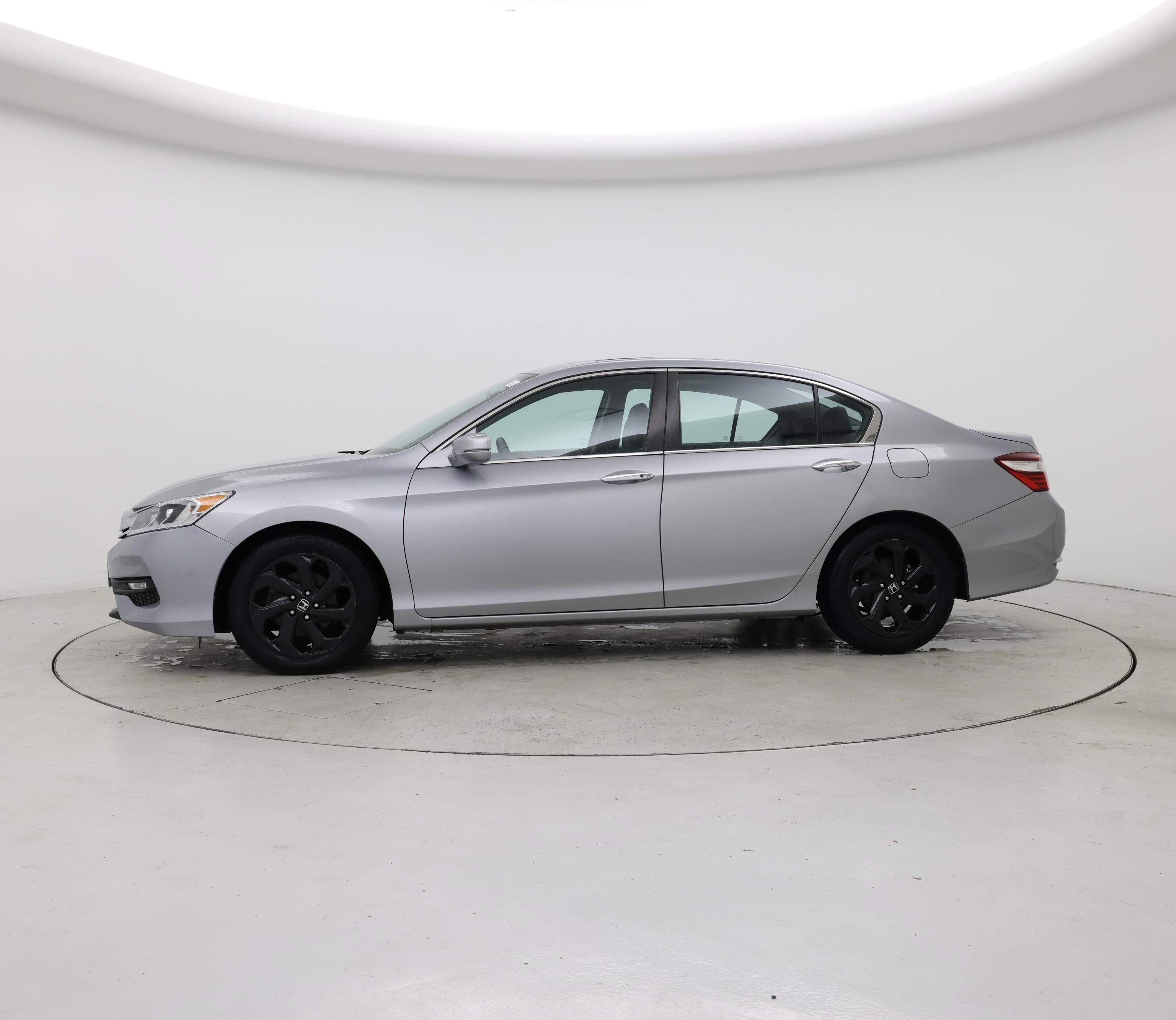 Thumbnail: 2017 Honda Accord - 3