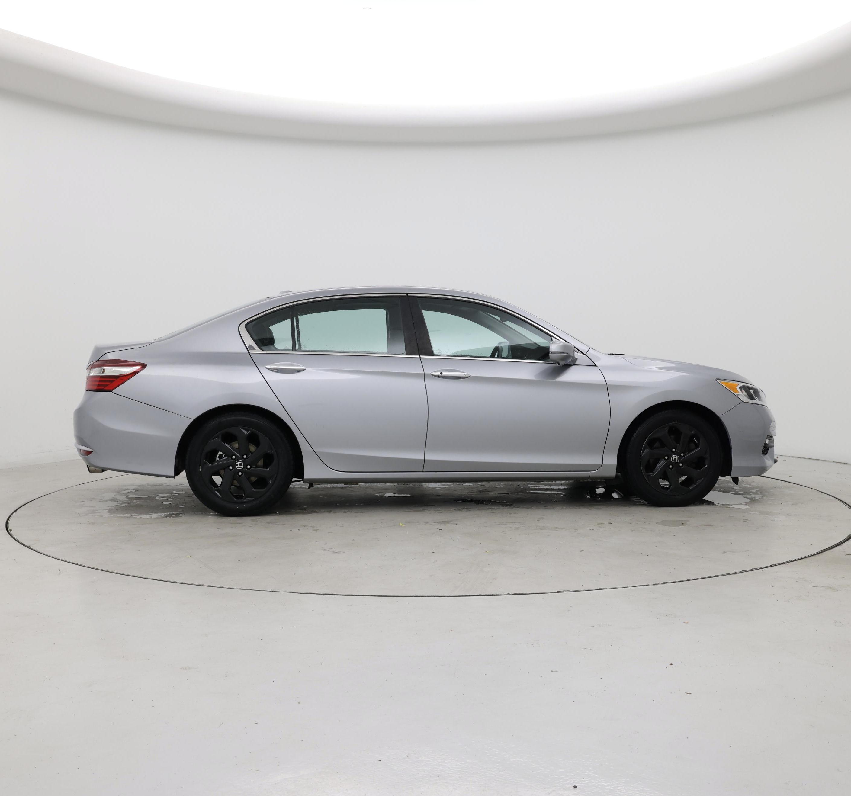 Thumbnail: 2017 Honda Accord - 7