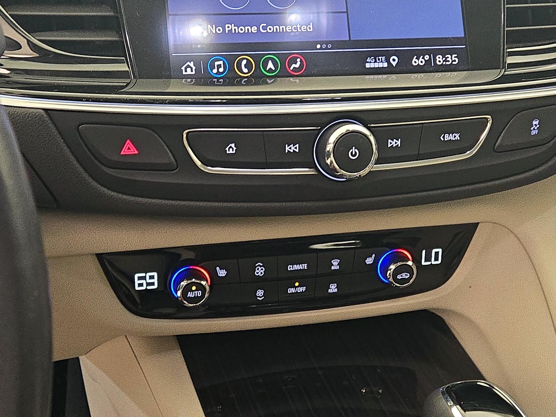 Thumbnail: 2019 Buick Regal - 17