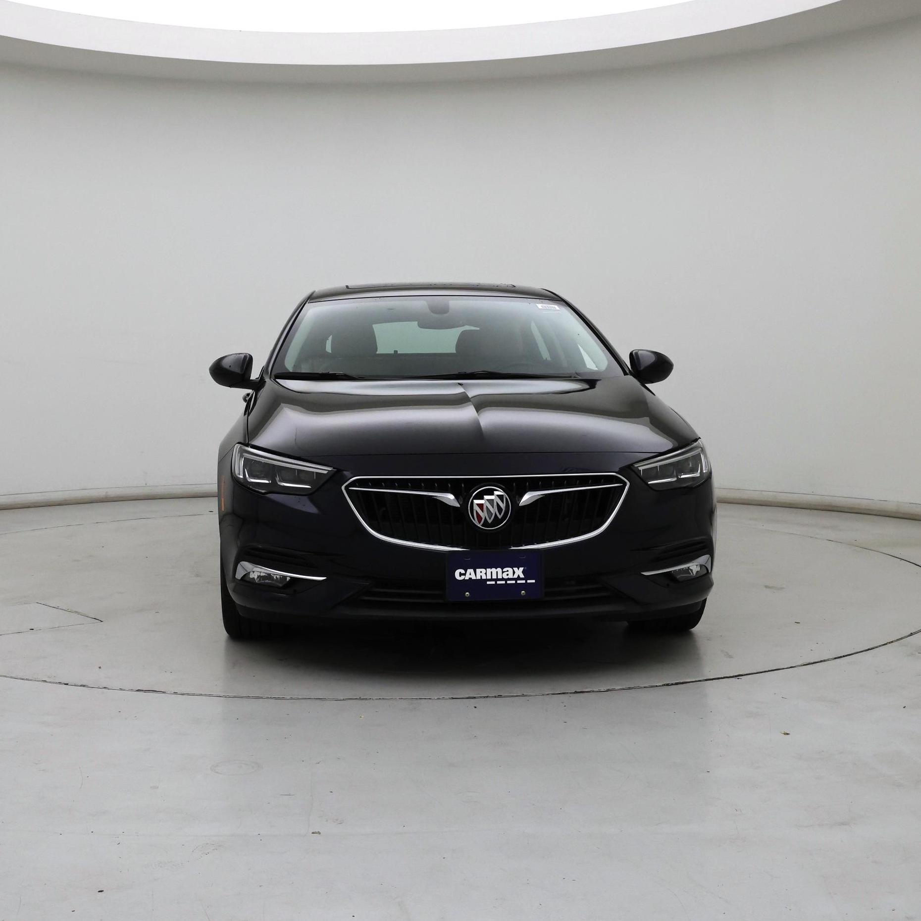Thumbnail: 2019 Buick Regal - 5