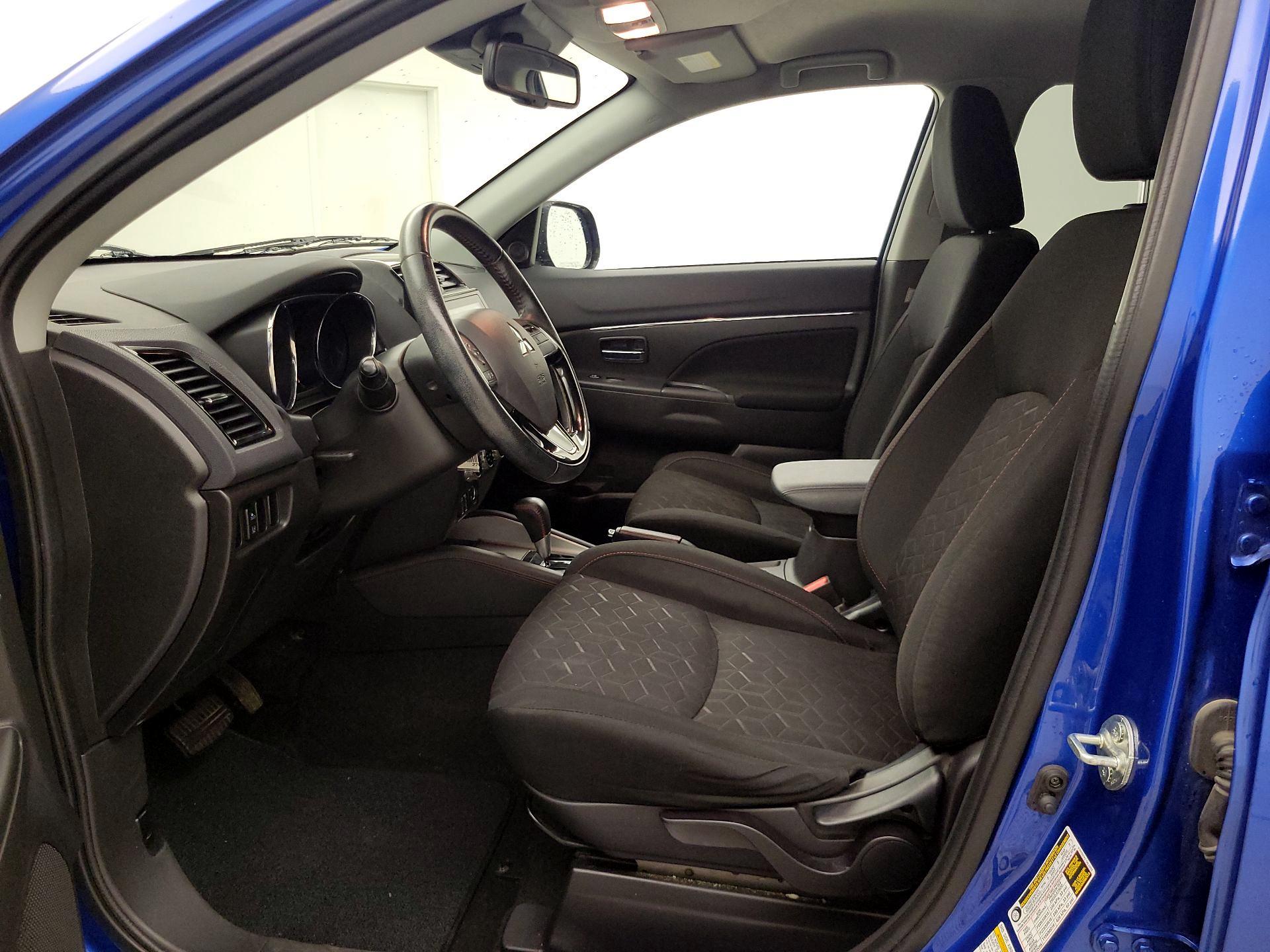 Thumbnail: 2021 Mitsubishi Outlander Sport - 11