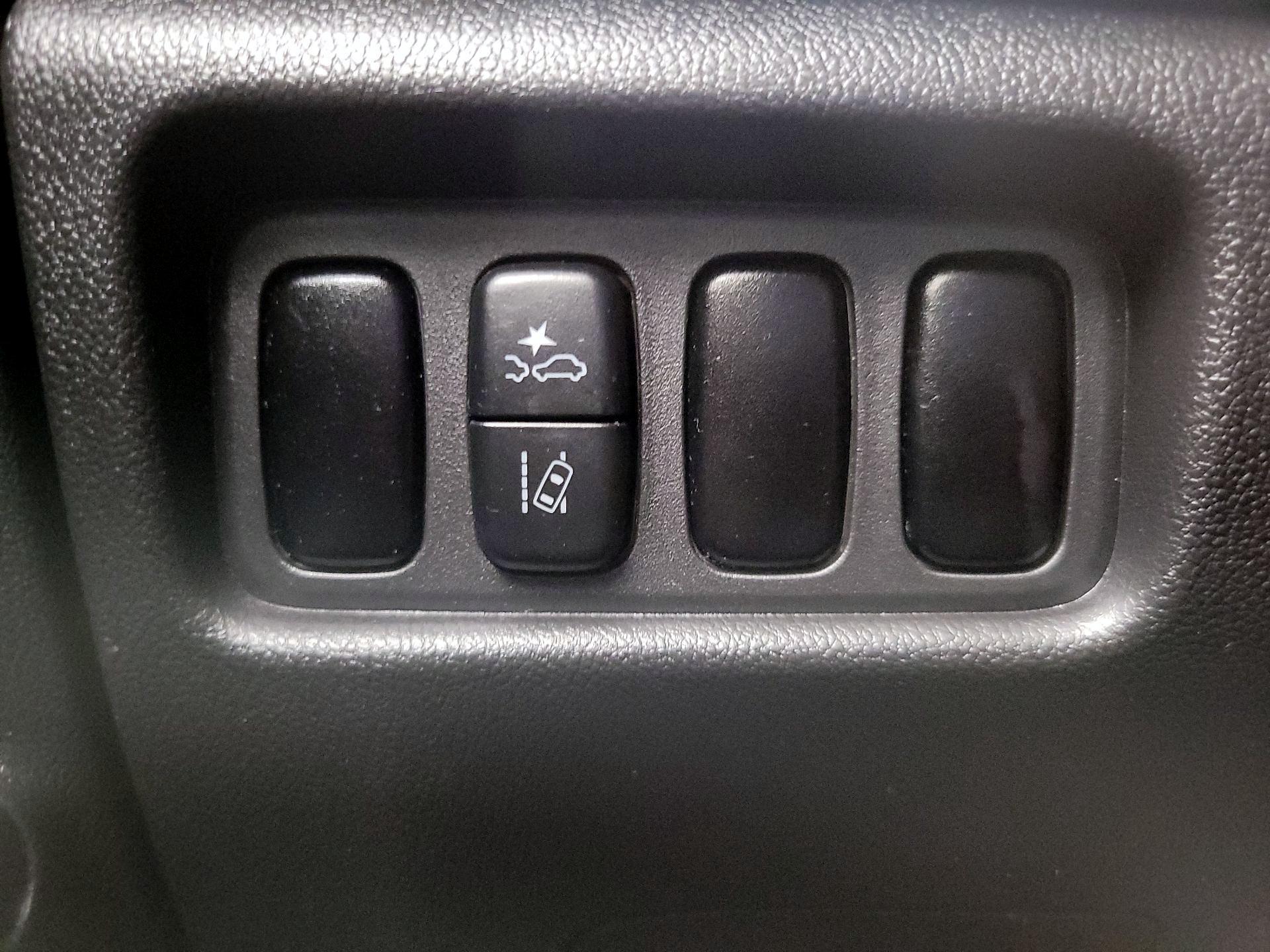 Thumbnail: 2021 Mitsubishi Outlander Sport - 13