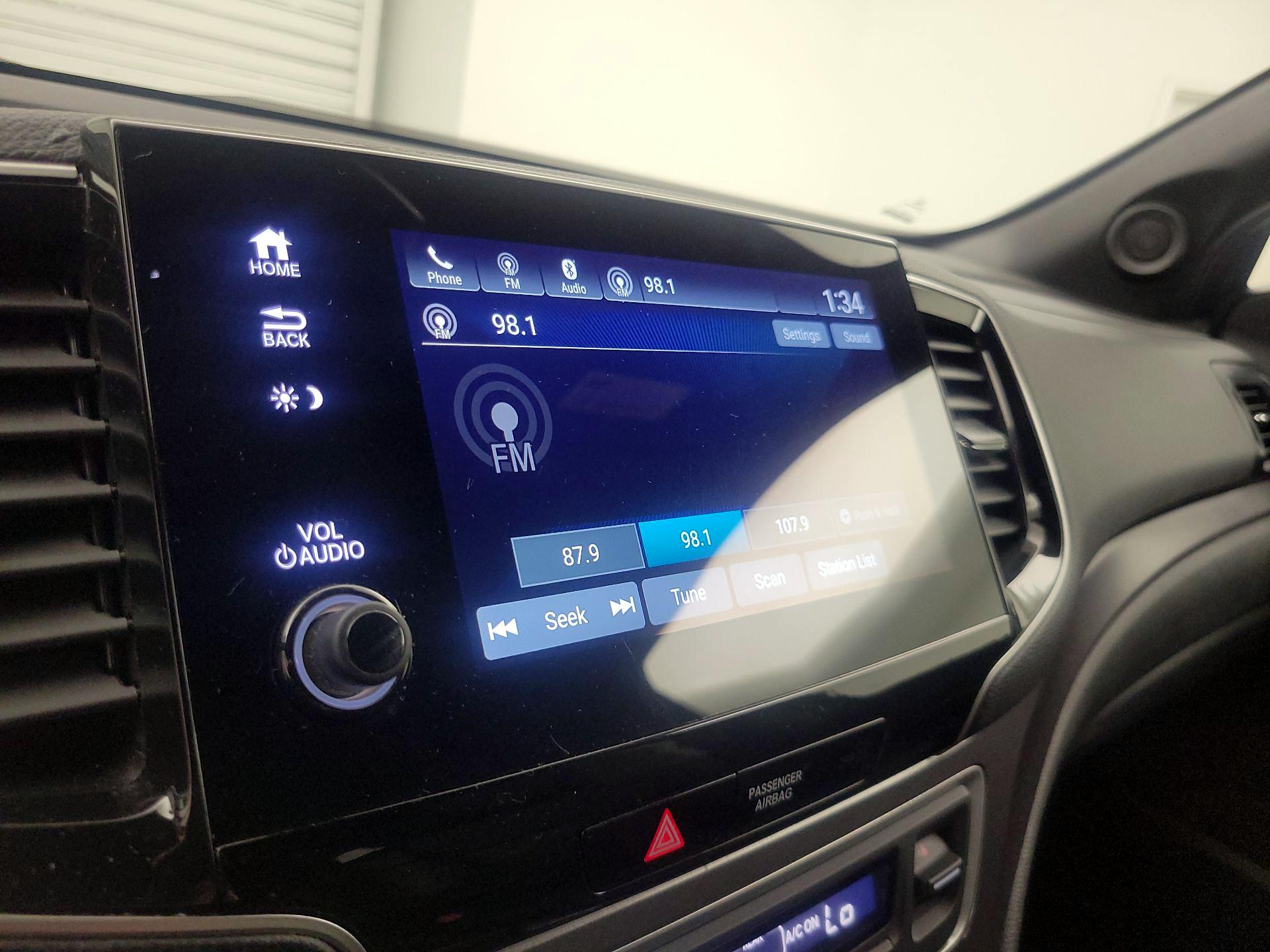 Thumbnail: 2019 Honda Passport - 15