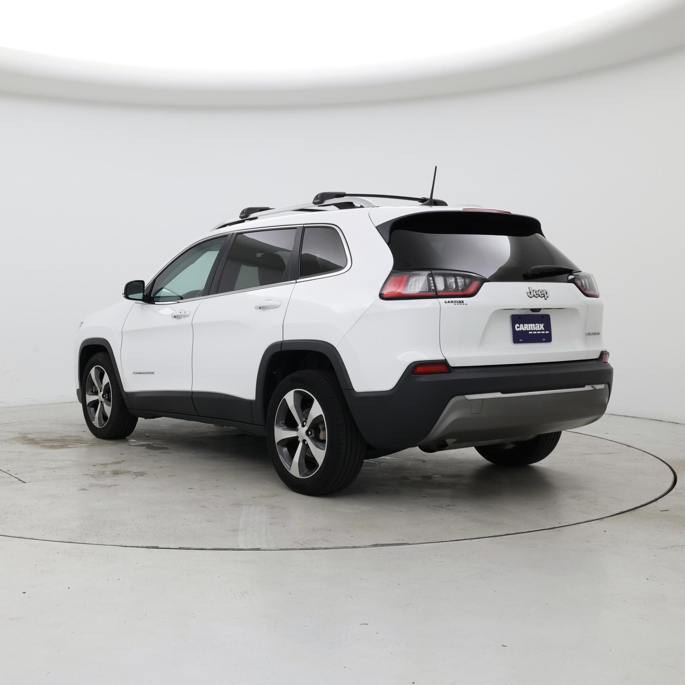 Thumbnail: 2019 Jeep Cherokee - 2