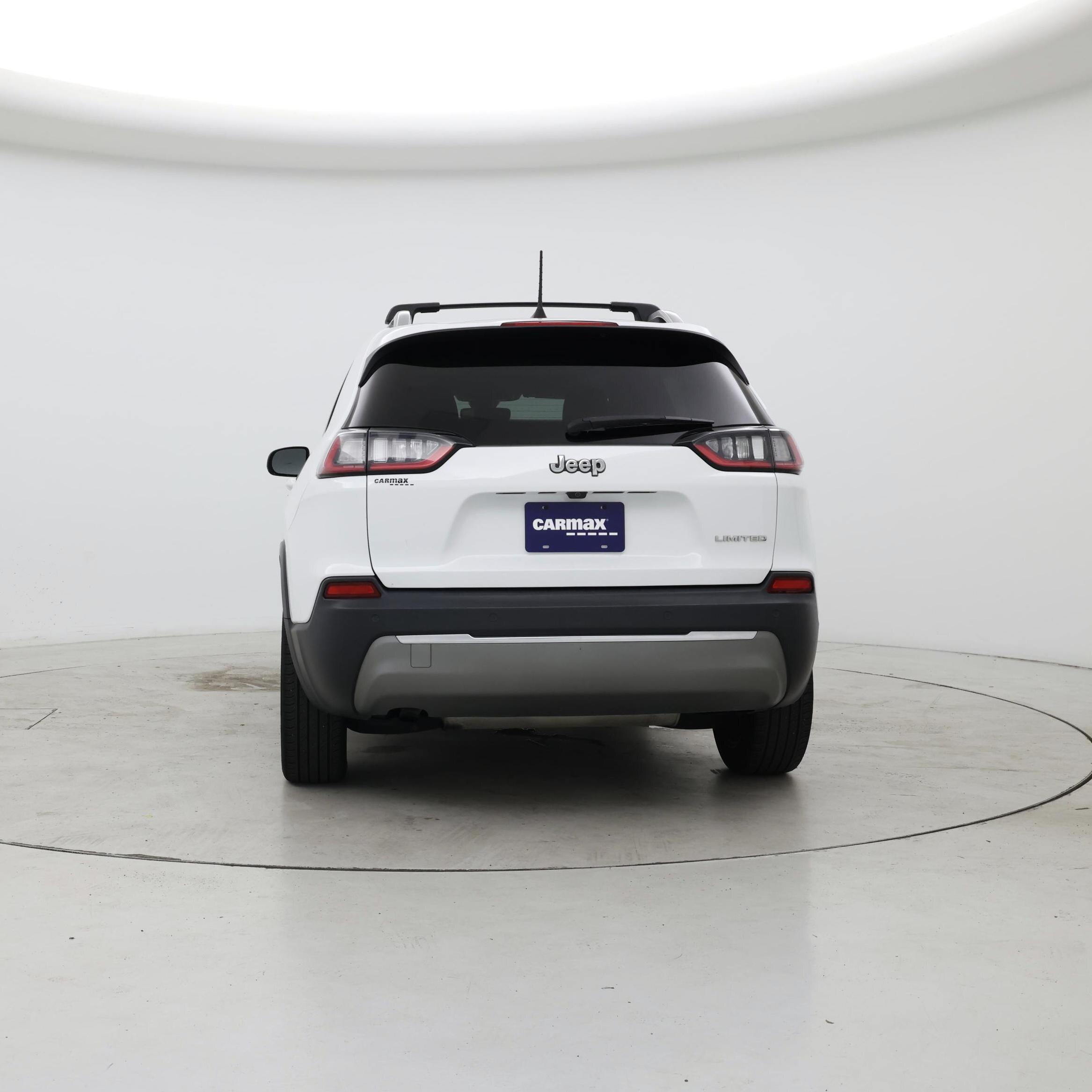 Thumbnail: 2019 Jeep Cherokee - 6