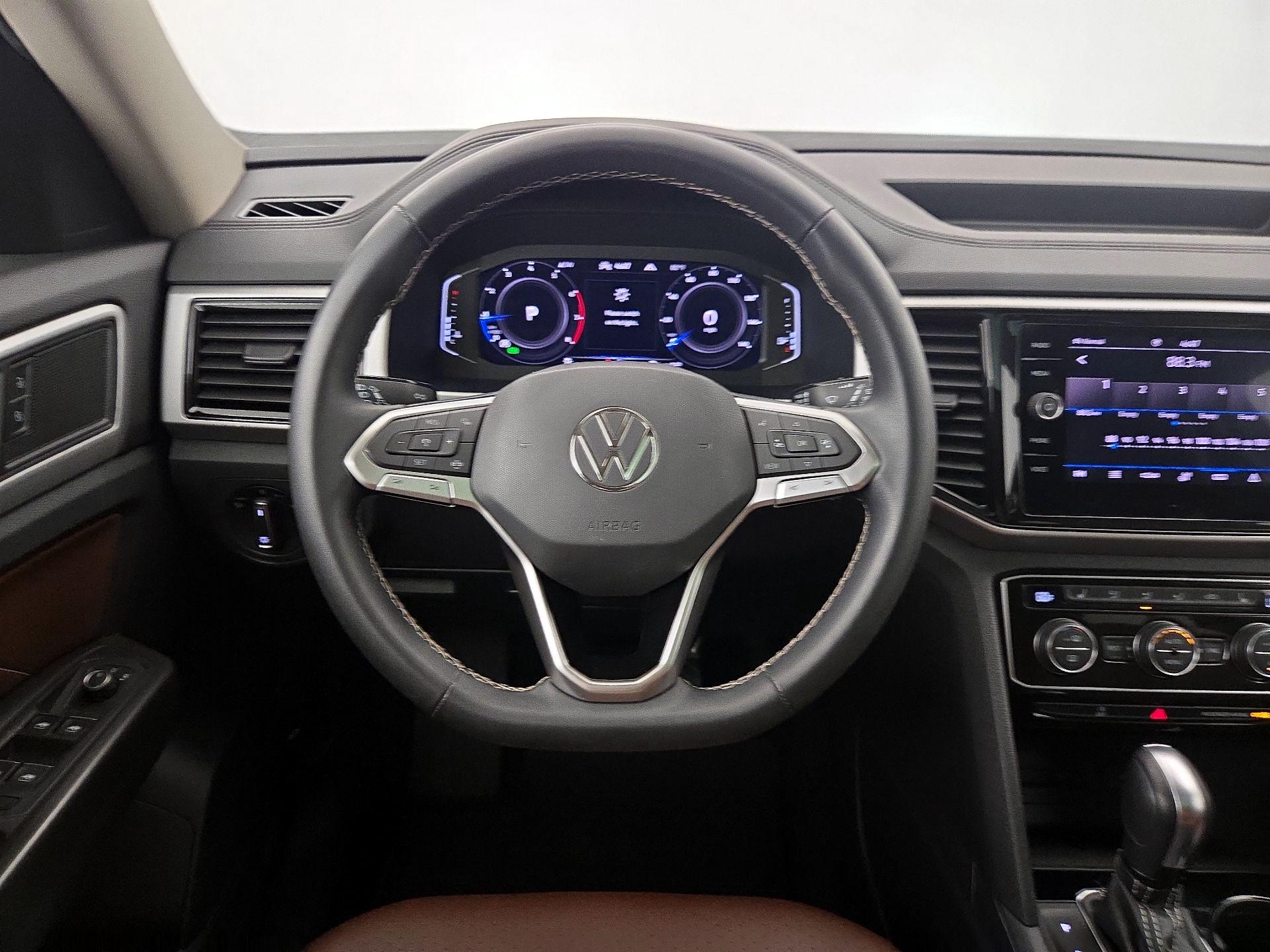 Thumbnail: 2022 Volkswagen Atlas - 10