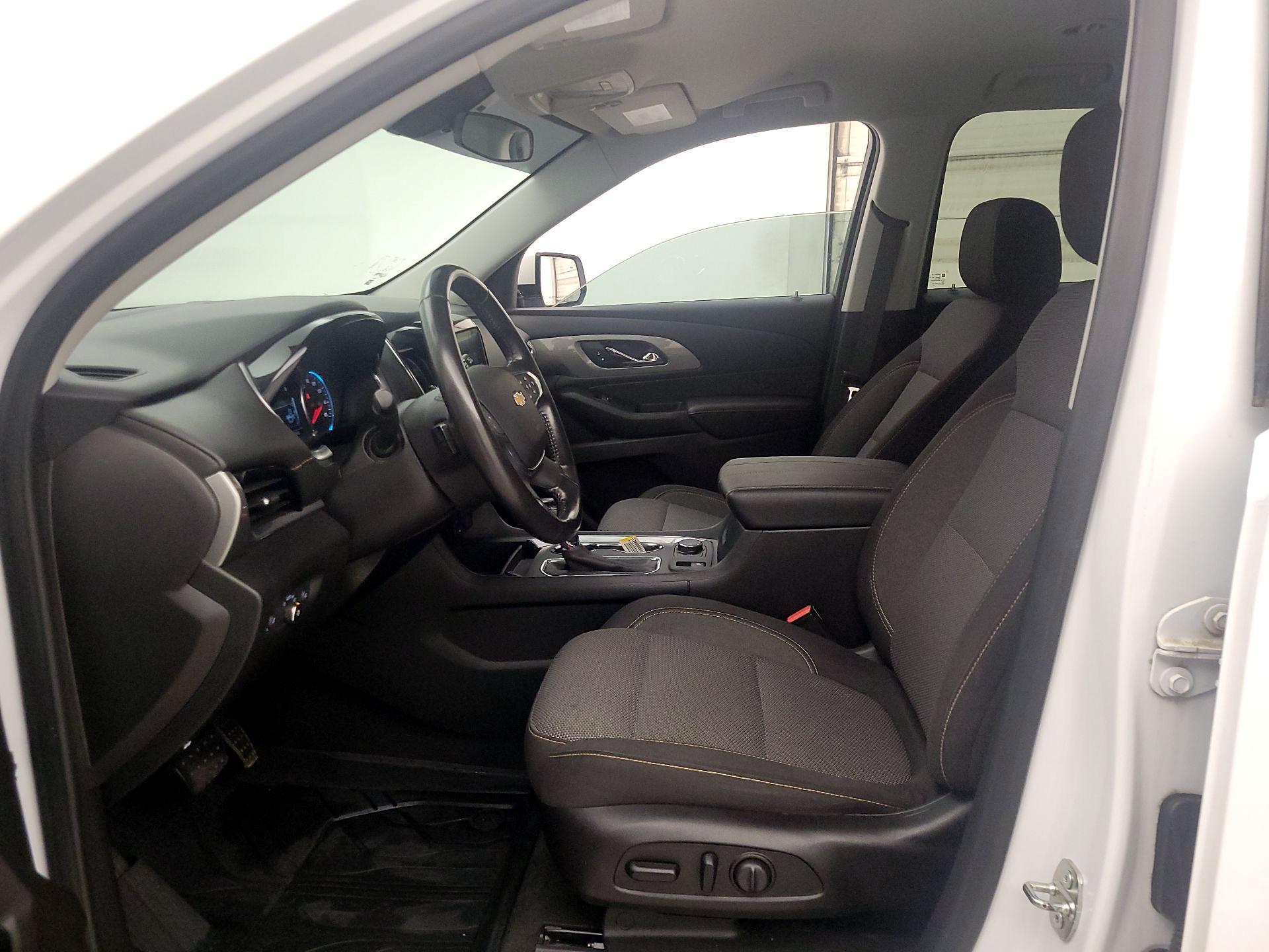 Thumbnail: 2019 Chevrolet Traverse - 11
