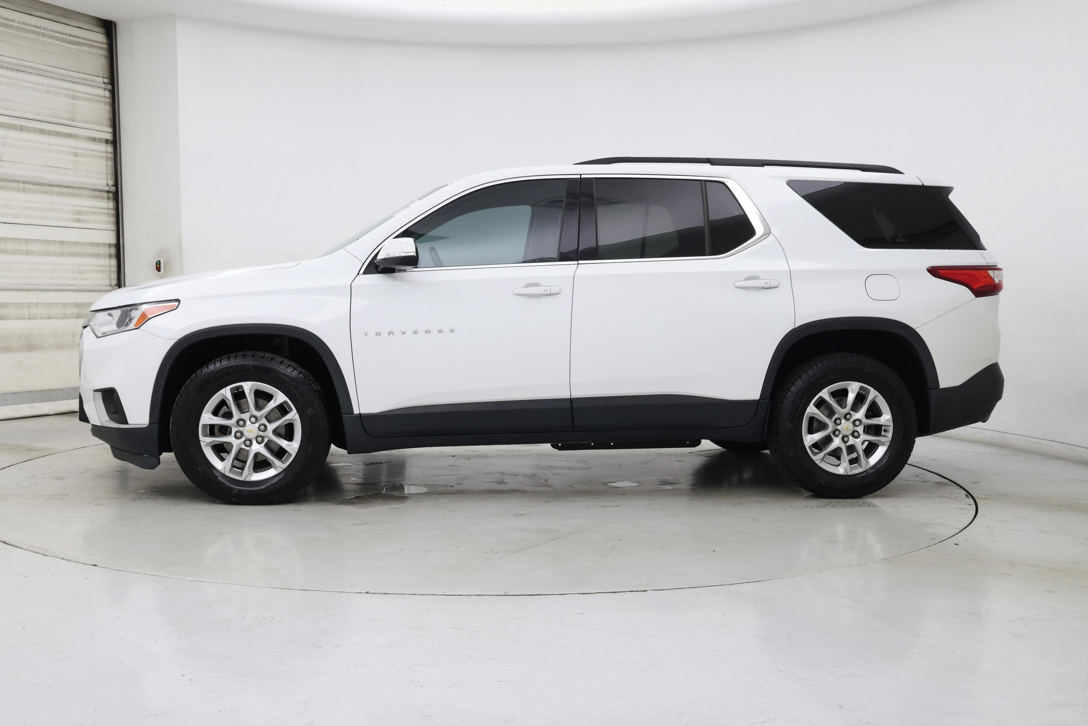 Thumbnail: 2019 Chevrolet Traverse - 3