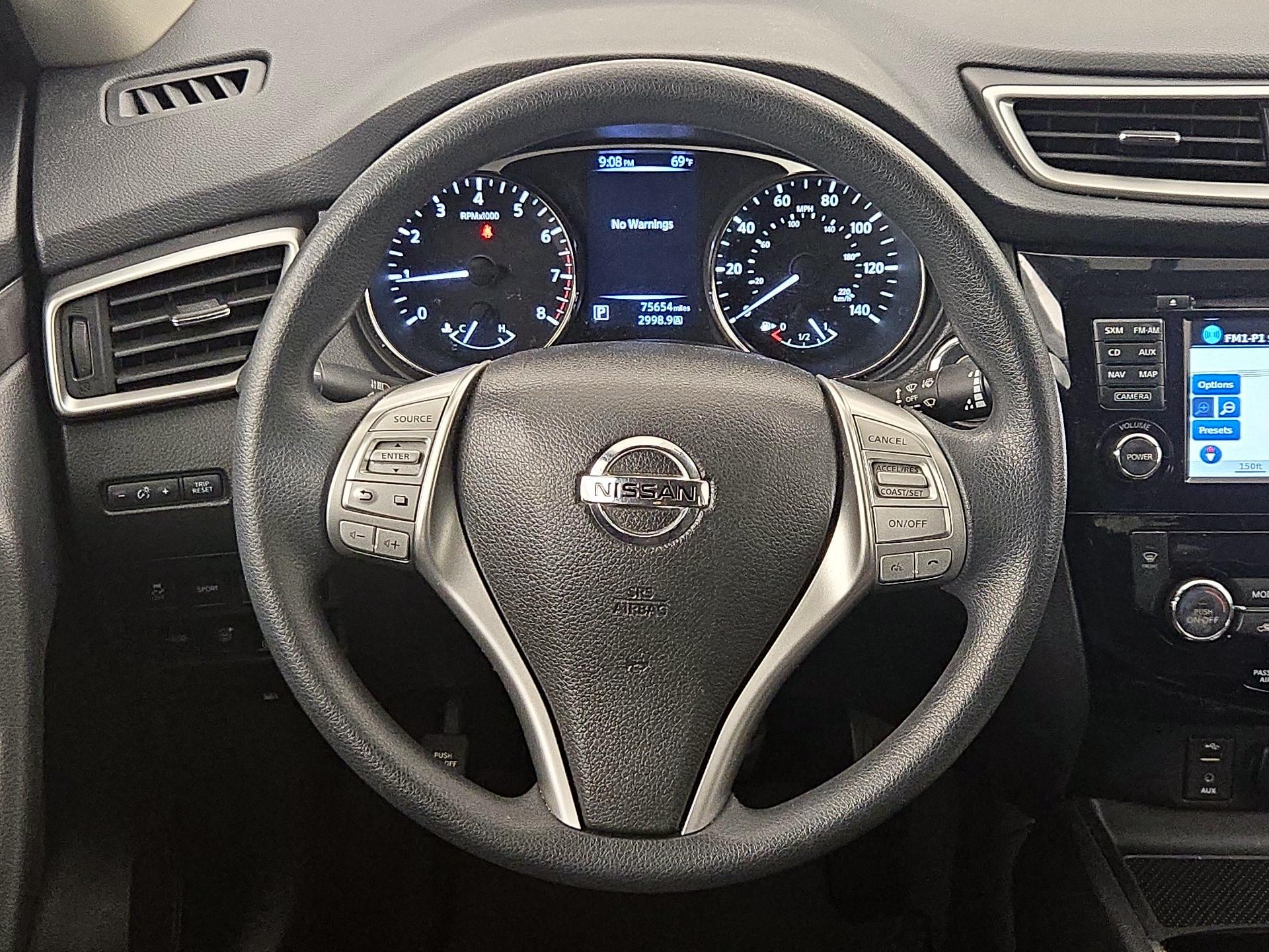 Thumbnail: 2016 Nissan Rogue - 10